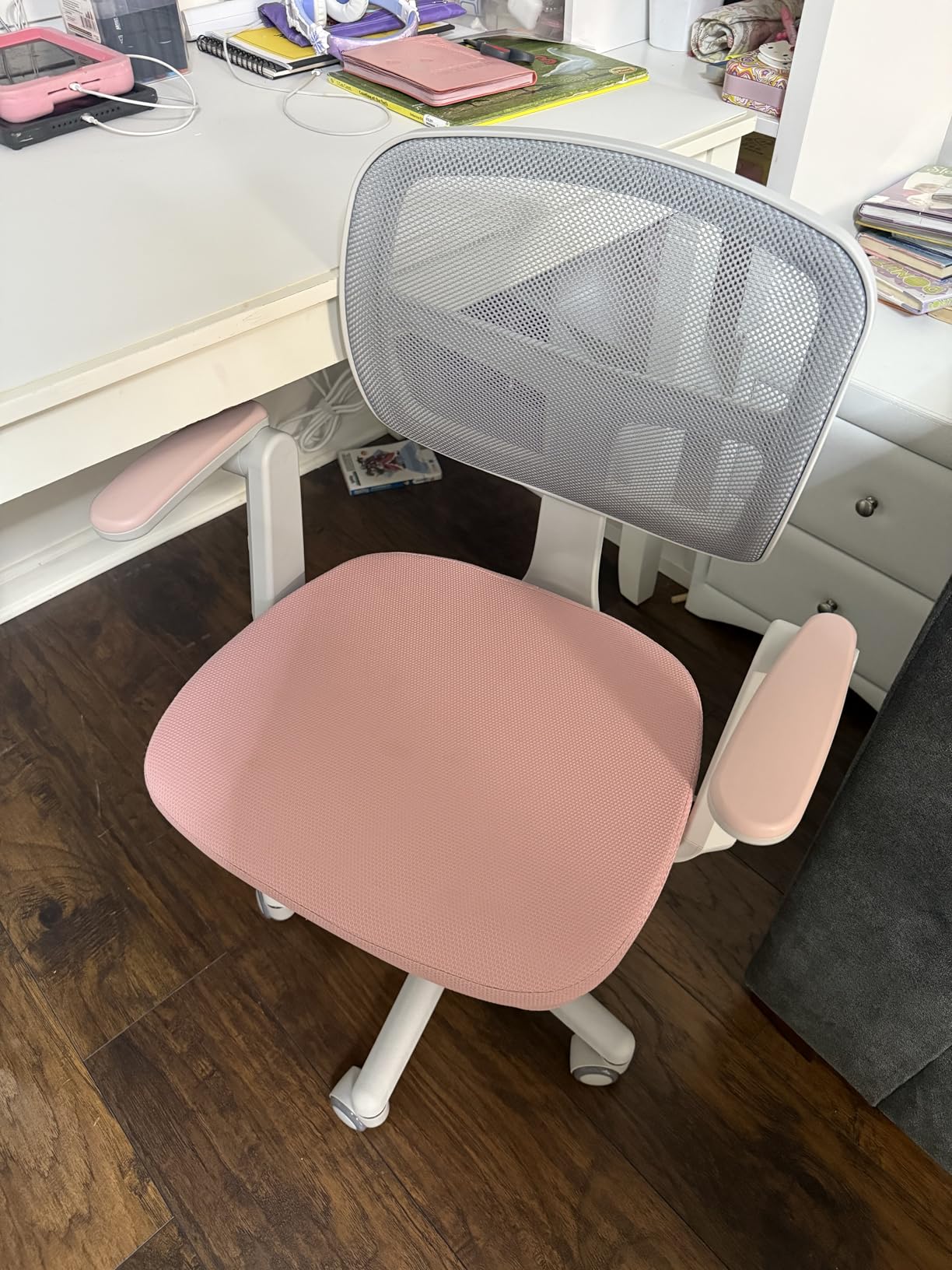 GIANTEX Kids Desk Chair, Ergonomic Adjustable Teen Task Chair w/Y-Shaped Lumbar Support, Armrest & Universal Wheels, Mesh Kid Office Chair for Sturdy, Kids Computer Chair for Boys & Girls 4-12, Grey customer photo 1
