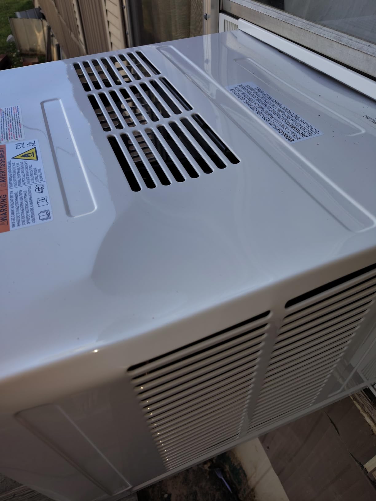 ROVSUN 12000 BTU Air Conditioner Window Unit with Heat, 4-in-1 Window AC Unit Cooler, Heater, Dehumidifier & Fan with Timer, Remote Control & Installation Kit for Rooms up to 550 Sq. Ft, 208/230V customer photo 1
