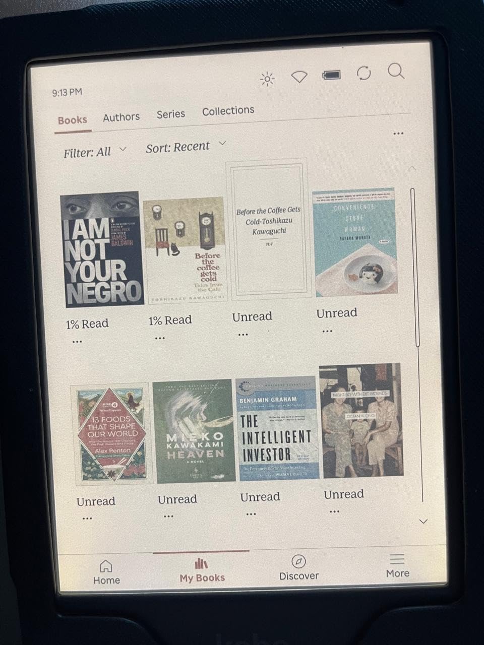 Kobo Clara Colour | eReader | 6” Glare-Free Colour E Ink Display | Dark Mode Option | Waterproof | Audiobooks | 16GB of Storage | Black customer photo 1