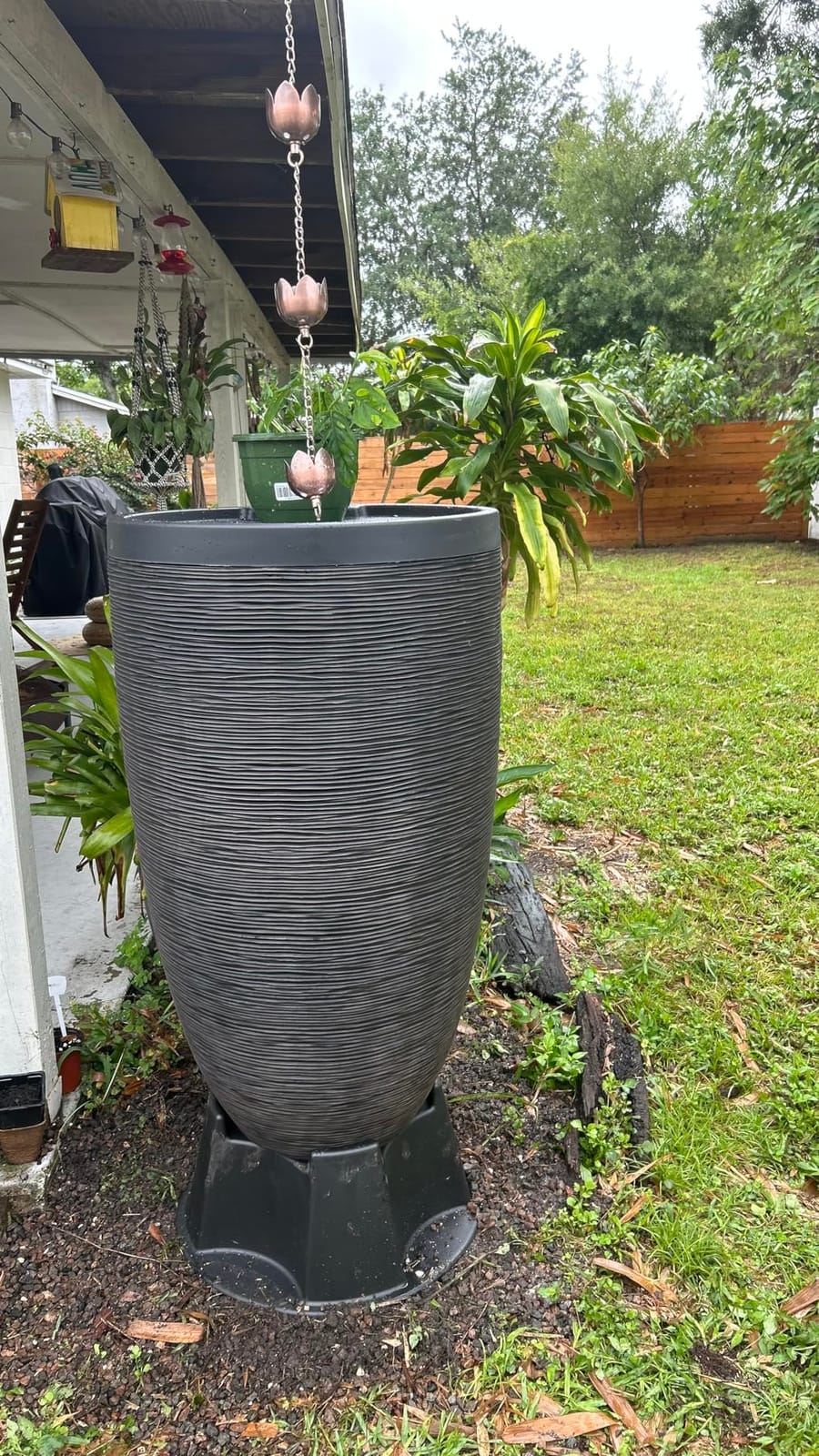RTS Home Accents 50-Gallon Newport Rain Barrel with Stand and Removable Lid, Slate Color customer photo 2