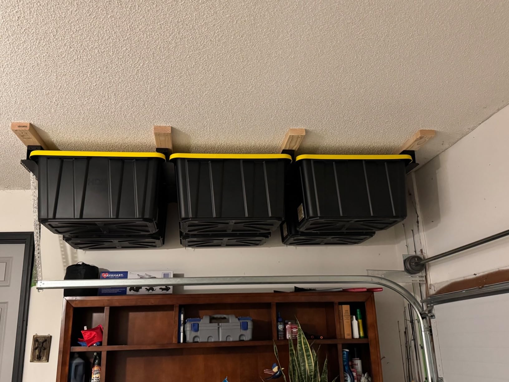 USA Based Overhead Garage Storage Rack, Connectable Heavy Duty Metal Ceiling Rails Garage Storage Organization Shelving System, Hanging Racks Tote Containers, Supports Up To 6 Bins, 4 Sets Black customer photo 1