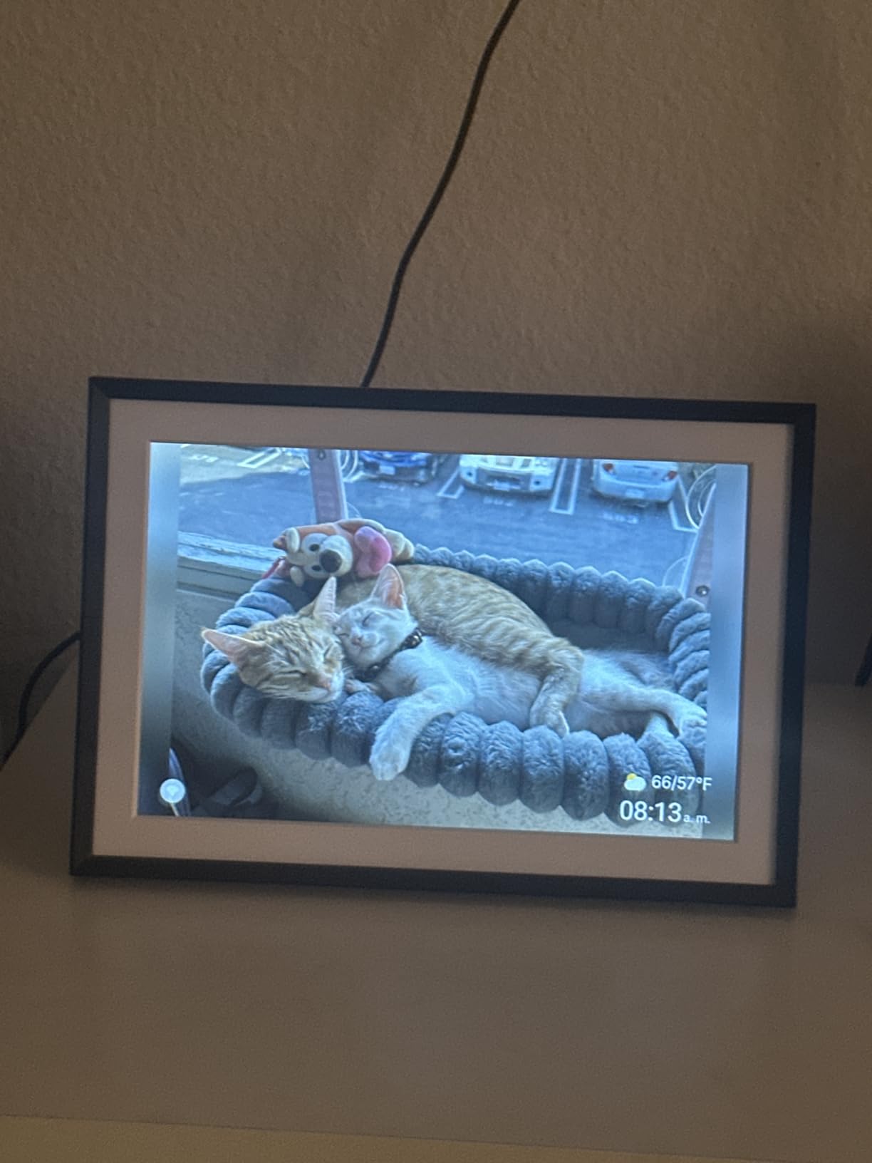 Euphro 15.6'' Digital Picture Frame with 1920x1080 IPS Touch Screen, Smart Digital Photo Frame with 32GB Storage, Easy Setup to Share Photos/Videos via Free App customer photo 1