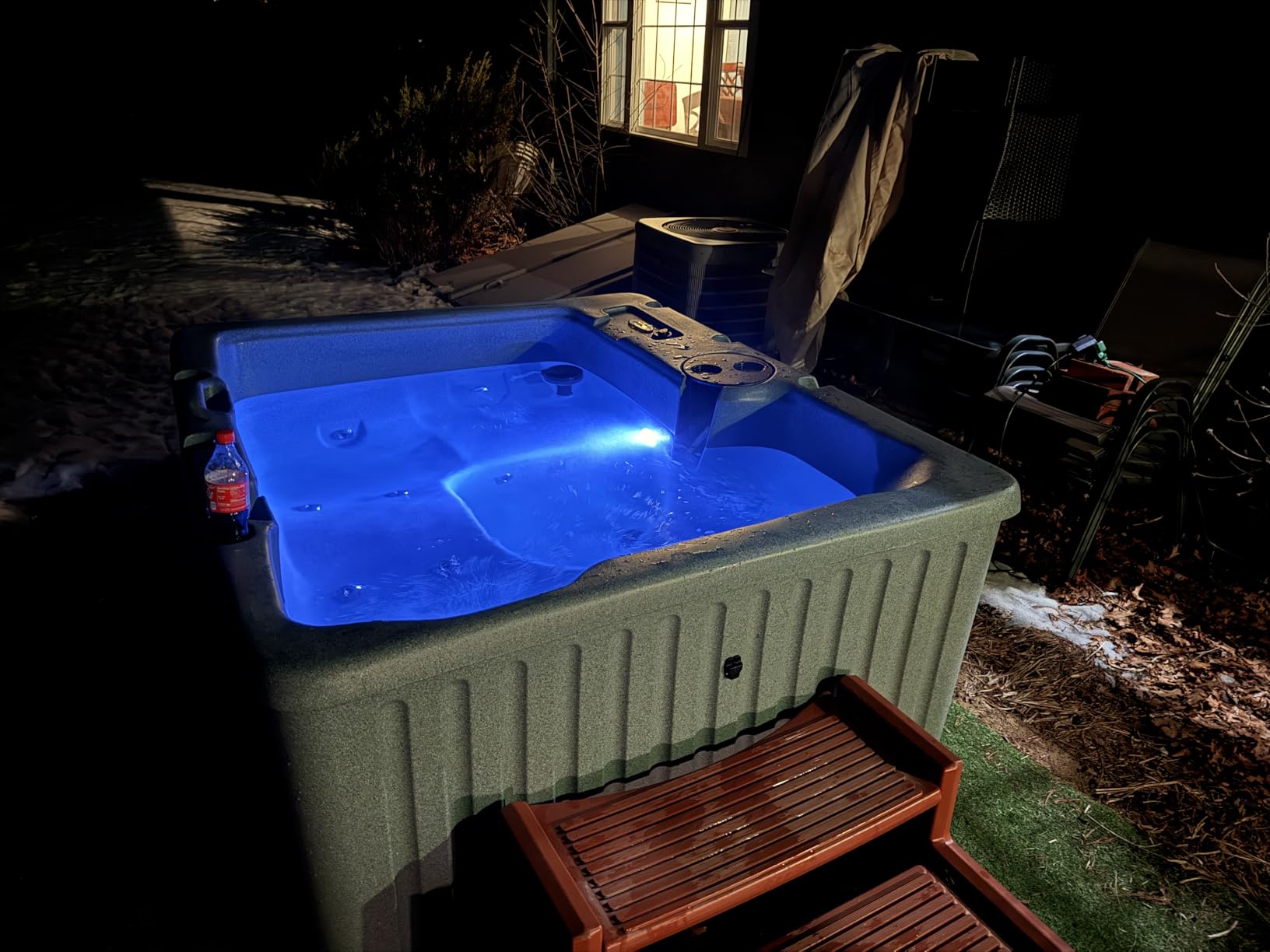 Aqualife Current 4-Adult Outdoor Hot Tub, Uses Standard Outlet, 14 Hydrotherapy Jets, Underwater Led Lighting, Cover Included customer photo 2