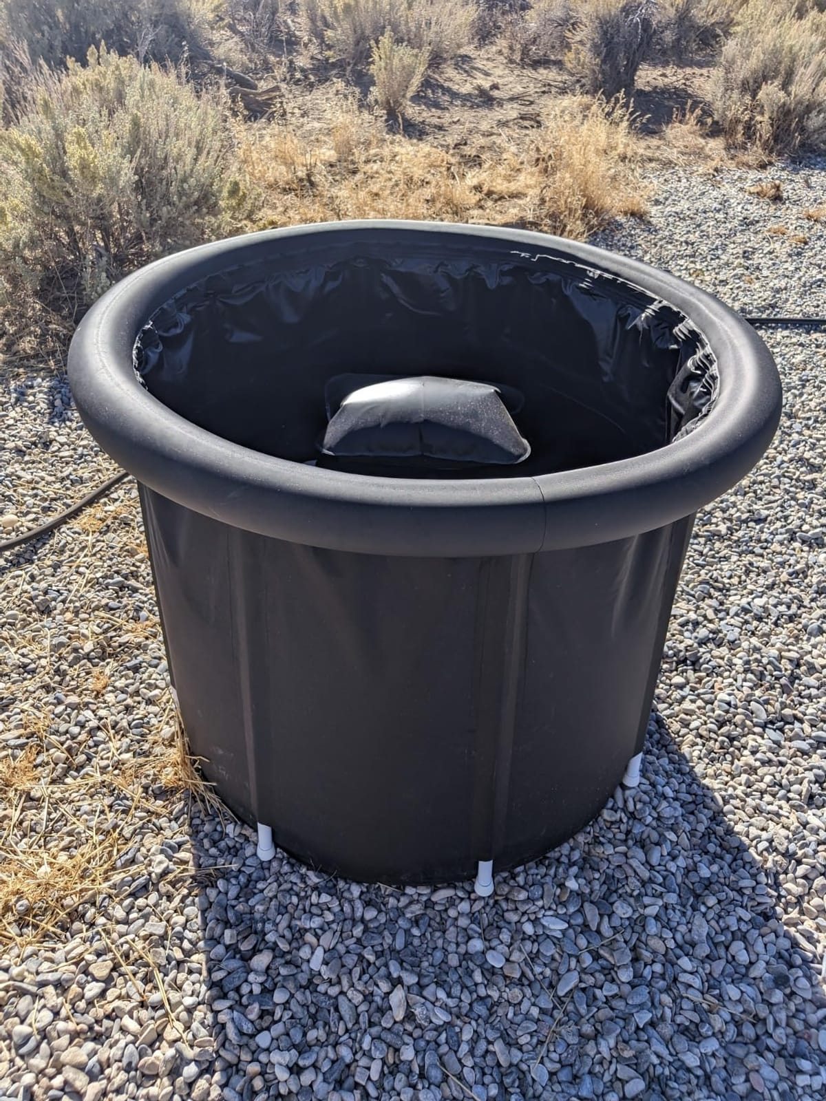 VEVOR Ice Bath Tub, Cold Water Therapy Plunge Tub for Athlete, Portable Outdoor Ice Barrel Plunge Pool for Recovery, 116 Gal Inflatable Folding Bathtub with Cover, Home Ice Pod for Adult, 35.4