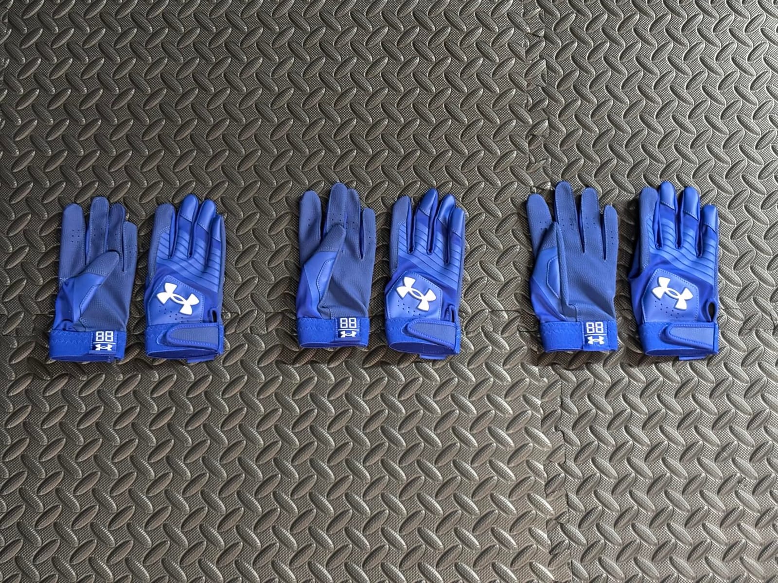 Under Armour Boys Youth Clean Up Baseball Gloves customer photo 2