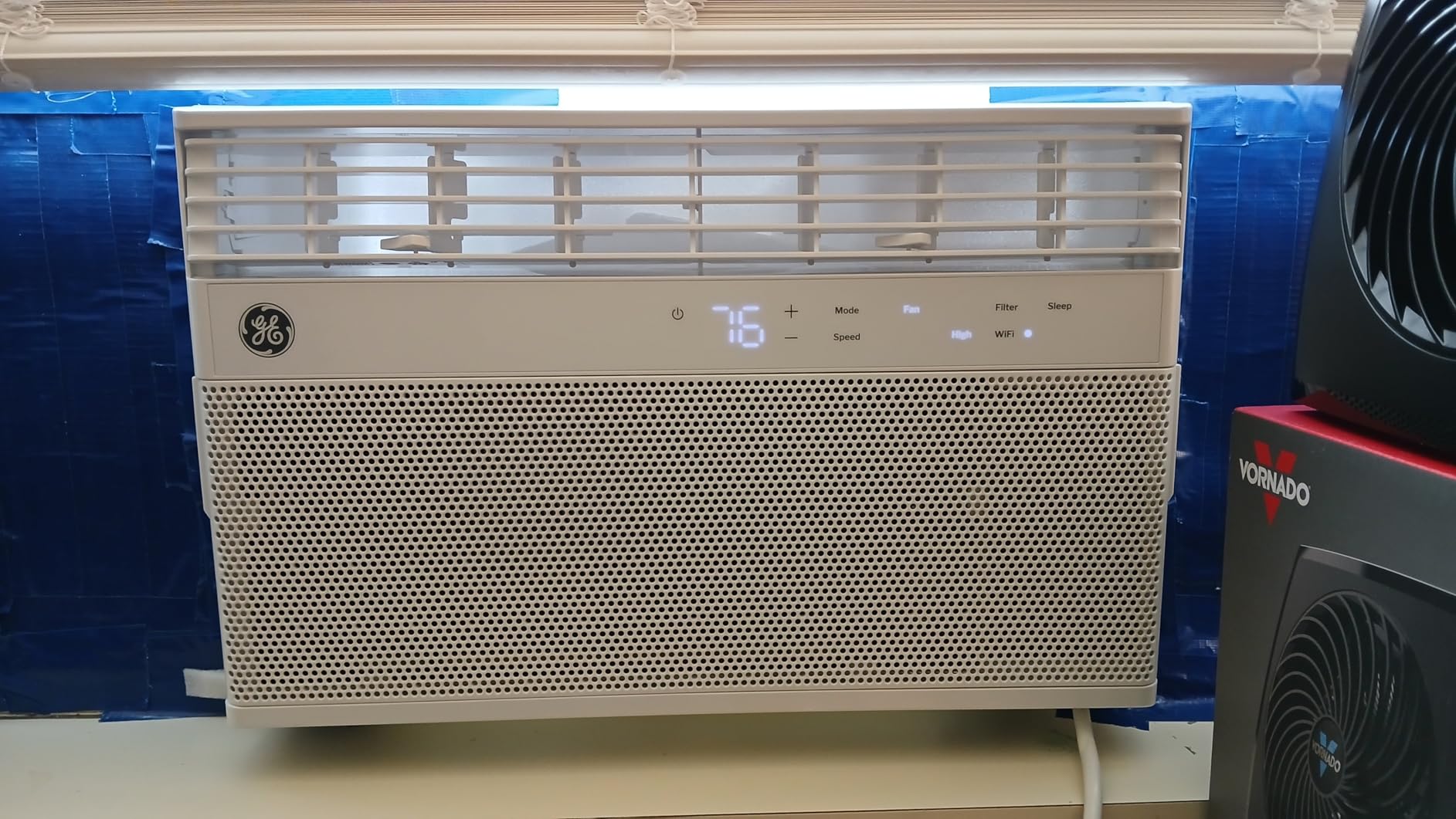 GE 8,000 BTU Smart Window Air Conditioner, Quiet & Energy Efficient Bedroom AC, 350 Sq Ft, Wi‑Fi, Alexa/Google, EZ Install Kit, White customer photo 2