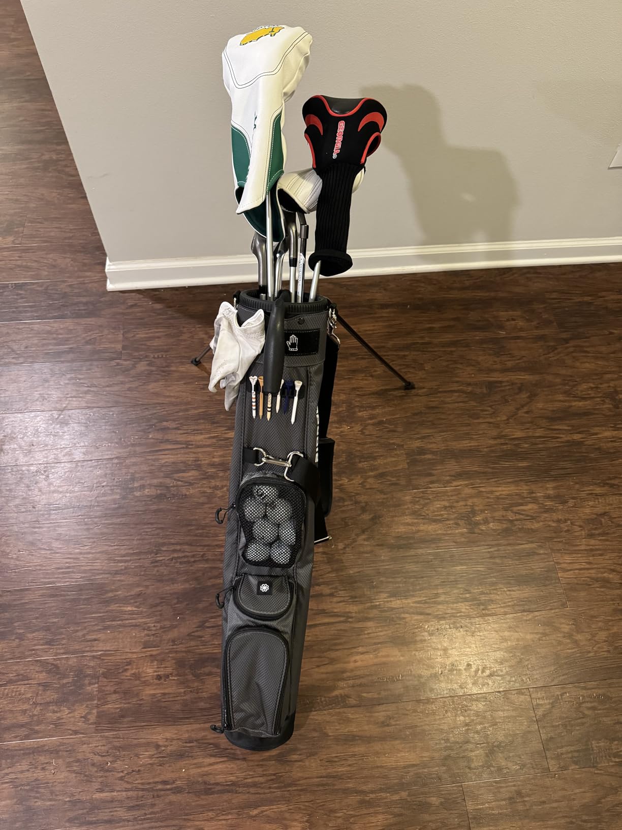 Golf Stand Bag, Lightweight Par 3 Golf Bag Holds Up to 7 Clubs with Two Way Dividers Cooler Pocket Shoulder Strap and Multiple Storage Pockets for Men and Women customer photo 2