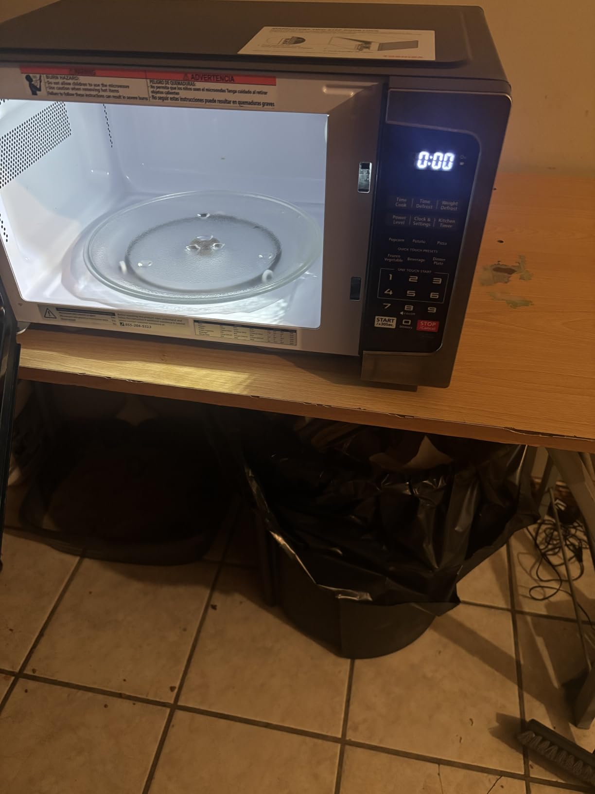 TOSHIBA Microwave Oven, 0.9 Cu.Ft, 900W, Stainless Steel customer photo 2