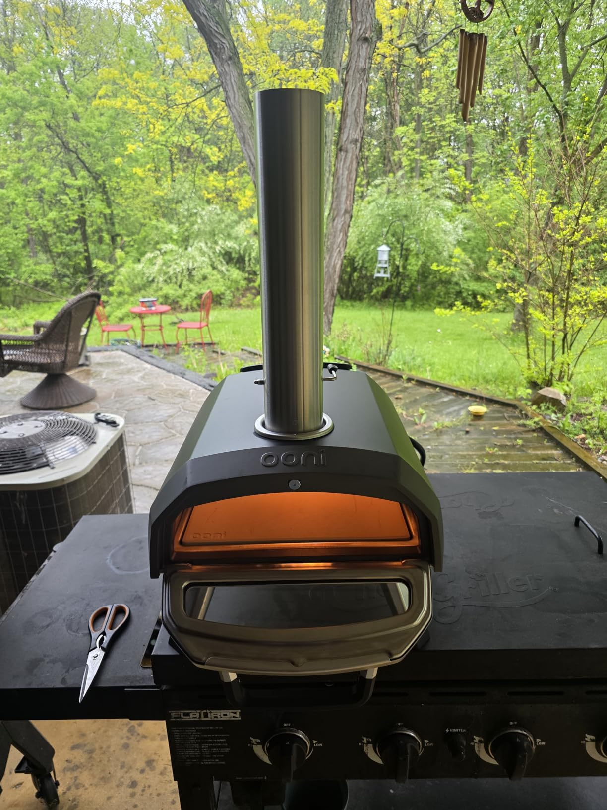 Ooni Karu 2 Multi-Fuel Outdoor Pizza Oven - Wood and Gas Outdoor Pizza Oven with Pizza Stone & Intergrated Thermometer, Pizza Oven Outdoor, Dual Fuel 12 Inch Pizza Maker, Outdoor Cooking Grill customer photo 2