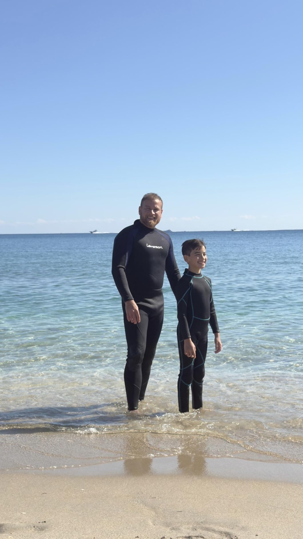 Lemorecn Men's Wetsuit 3/2mm and 5/4mm,Full Wetsuits for Men,Men‘s 3mm Full Wetsuit Front Zip for Diving Snorkeling Surfing Swimming customer photo 1