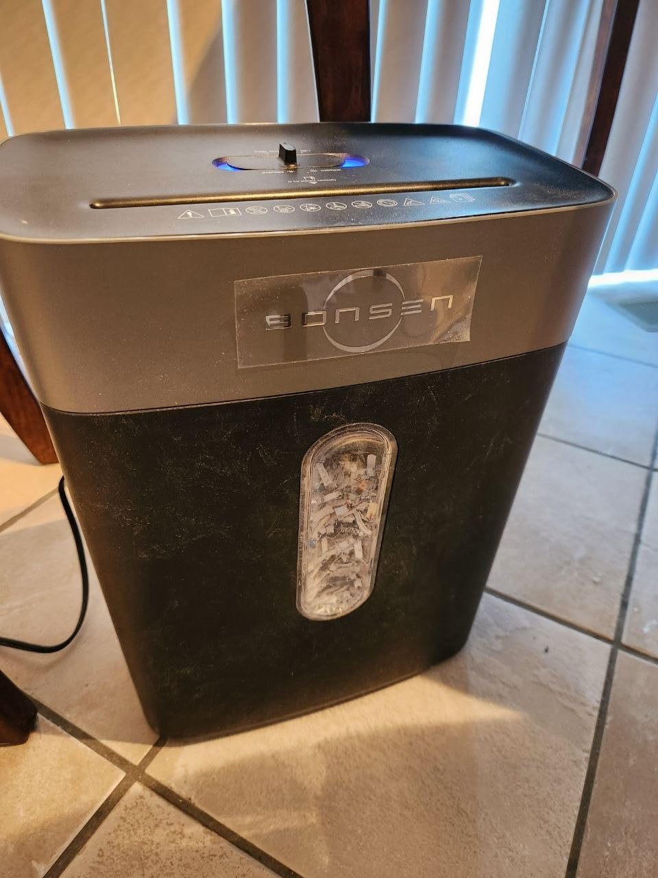 Bonsen 10-Sheet Cross Cut Paper Shredder for Home Office Heavy Duty | P-4, Portable Handle, 4 Gallons Bin, Paper and Credit Card Shredder, Black (S3201 New Version) customer photo 1