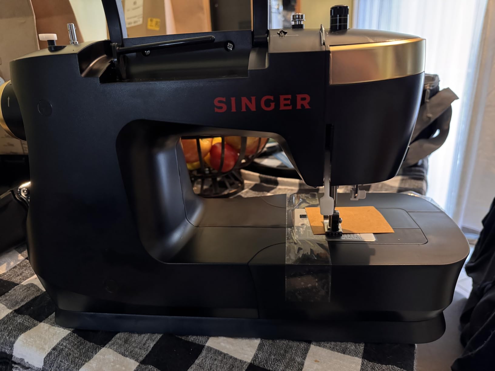 SINGER Super Bundle, Heavy Duty 500 Sewing Machine with Carrying Case | 23 built-in stitches, high speed motor, strong piercing power, 1-step buttonhole, metal frame, LED light customer photo 1