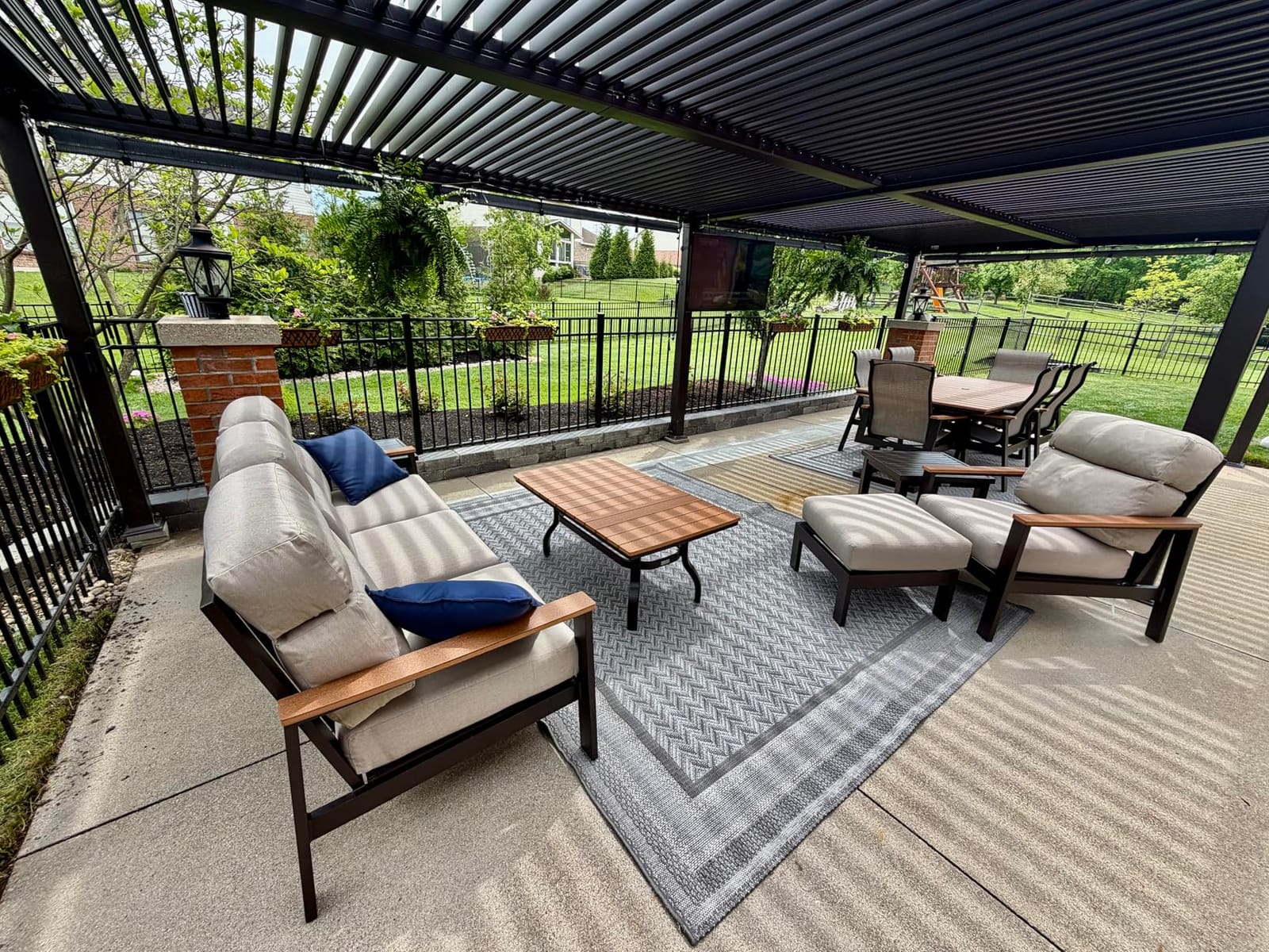 PURPLE LEAF Outdoor Louvered Pergola 10' x 16' Patio Aluminum Gazebo Bronze customer photo 1