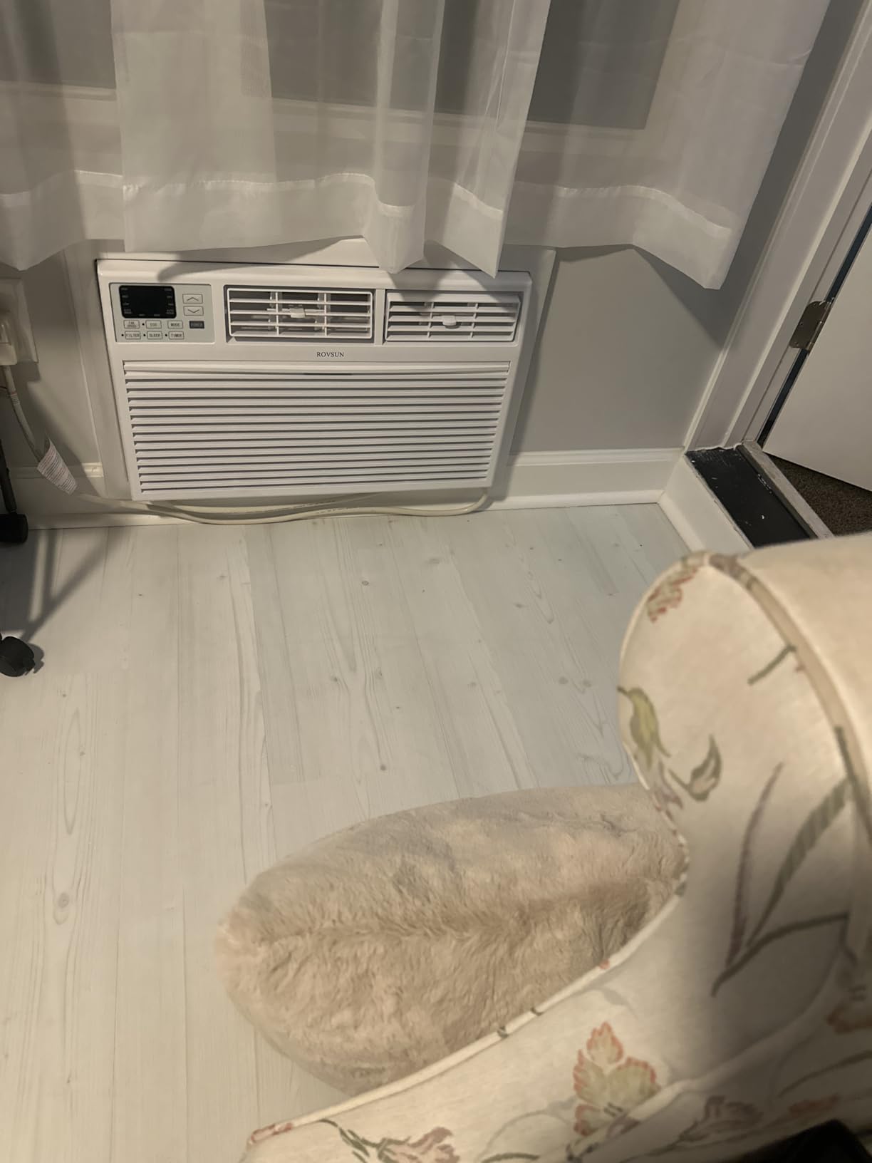 ROVSUN Smart 10000 BTU Through the Wall Air Conditioner with Heat, Wall AC Unit & Heater Combo with Remote, APP & Voice Control & Timer Function, Compatible with Alexa/Google Assistant, 230V/60Hz customer photo 1