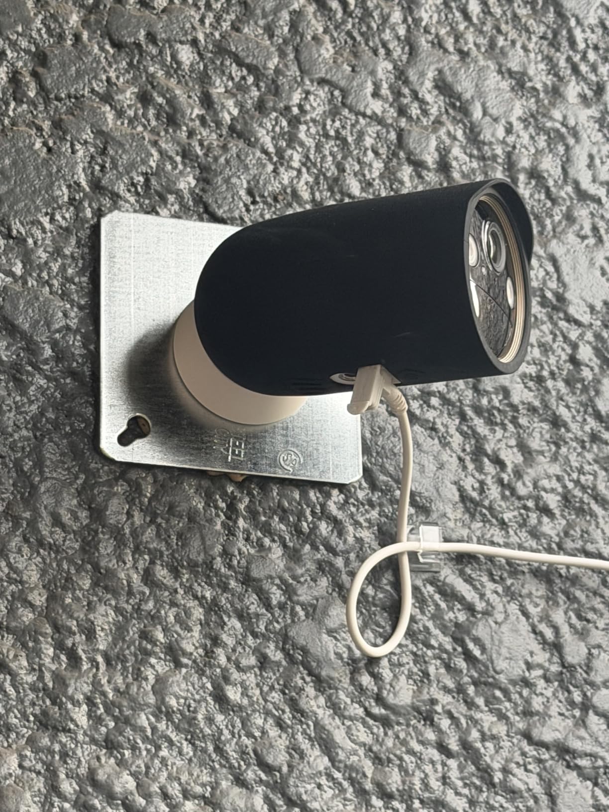 Tapo MagCam 4K Outdoor Wireless Security Camera, Magnetic Mount, C460 KIT customer photo 1