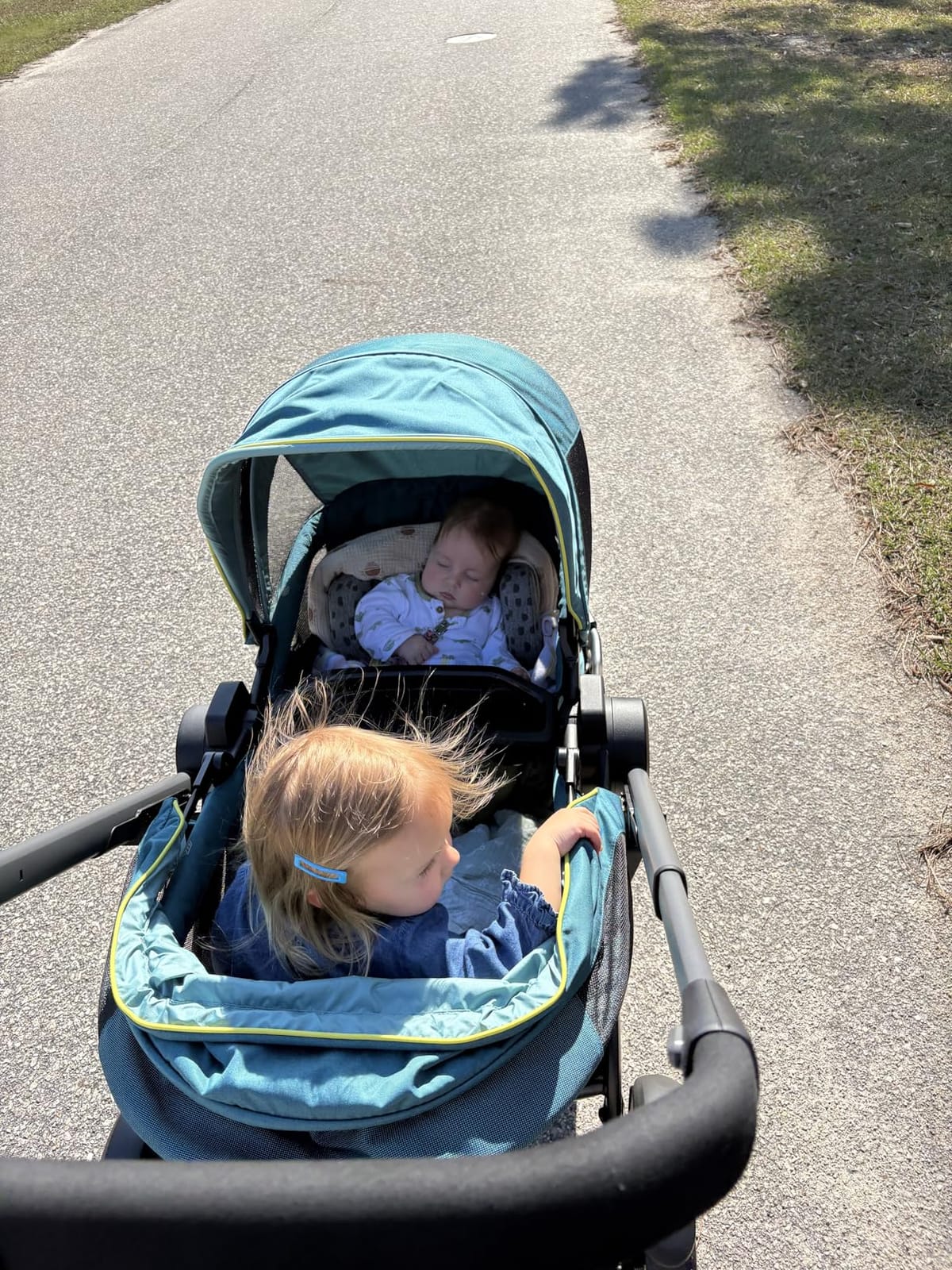 Graco Ready2Roll Stroller Wagon - All Terrain Baby Wagon Stroller for 2 Kids, Compact Foldable Wagon, Accepts Infant Car Seats customer photo 2