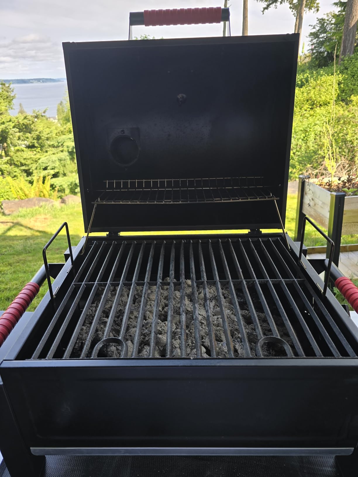 Feasto Heavy-Duty 30-Inch Charcoal Grill with Offset Smoker Grill customer photo 2