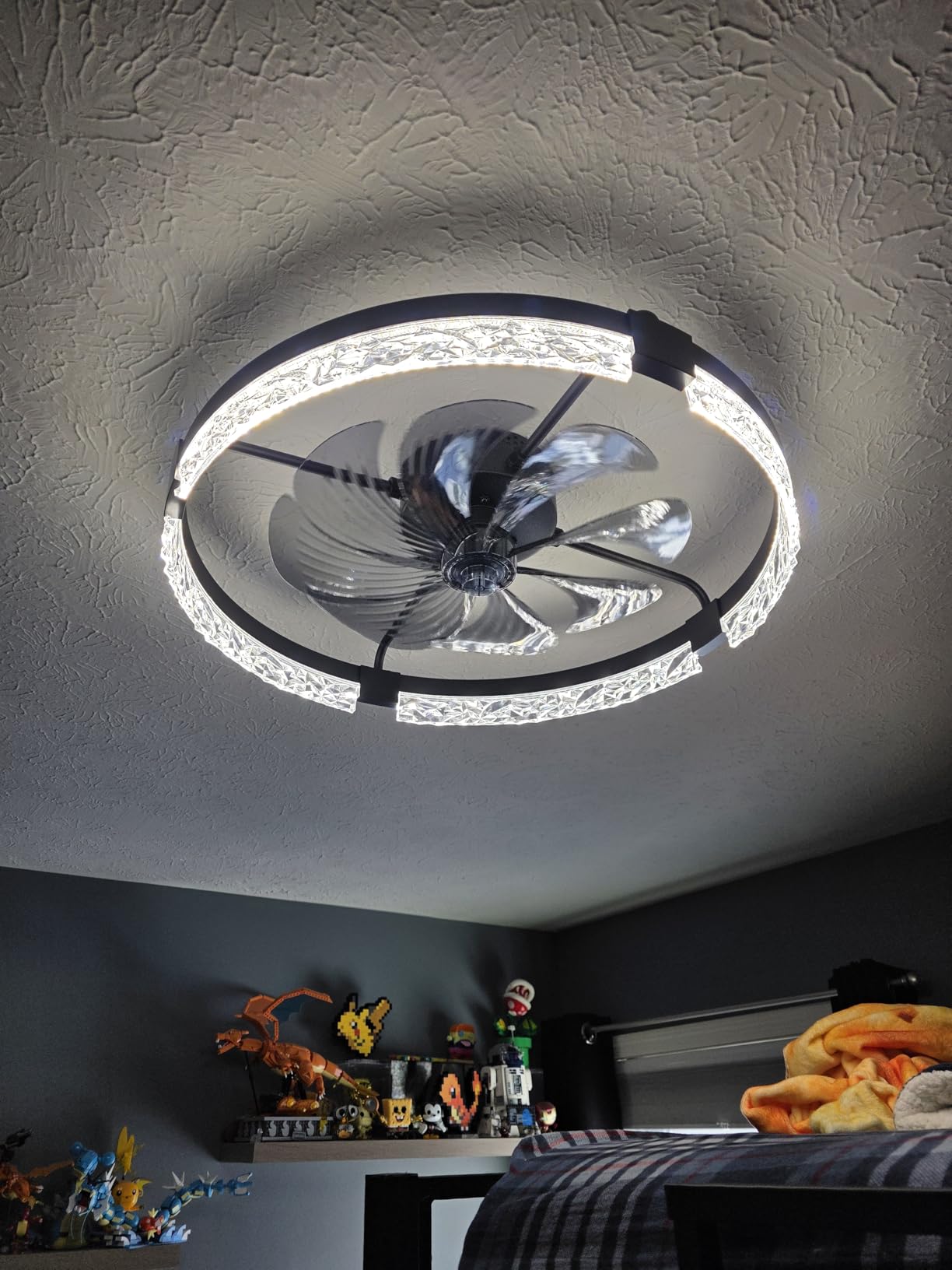 ZMISHIBO 24 Inch Ceiling Fans with Lights, Flush Mount Remote & App Control customer photo 1