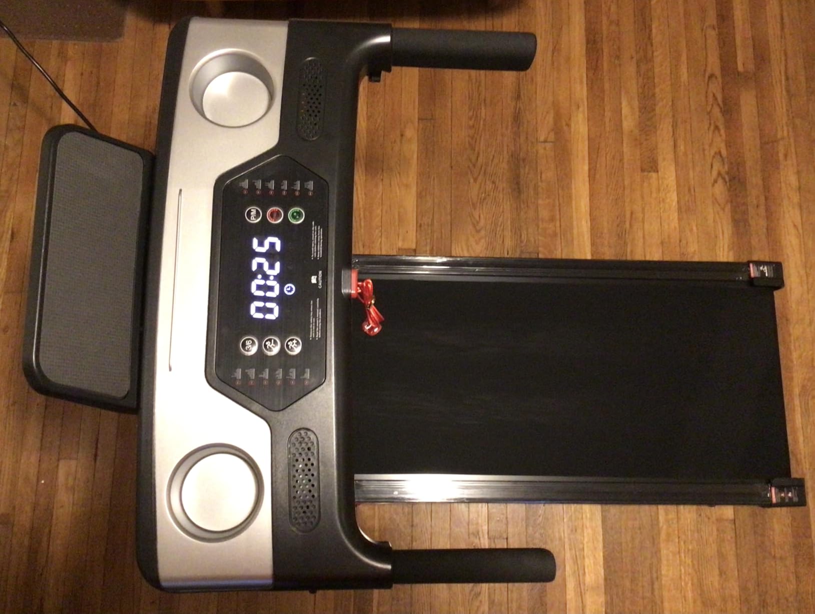 Treadmills for Home 3.0HP Foldable Treadmill with 12% Incline Small customer photo 1