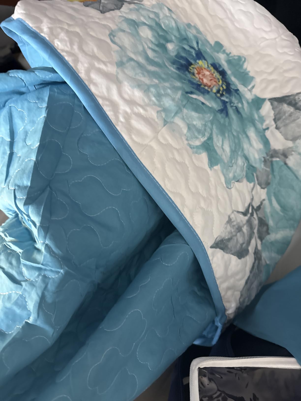 9 Pcs Queen Size Blue Bedspread Set with Curtains Blue Floral, Bed in A Bag 2 Pillowcases and 6 Curtains, Moisture-Wicking Microfiber for Bedroom, Master Suite Decor customer photo 2