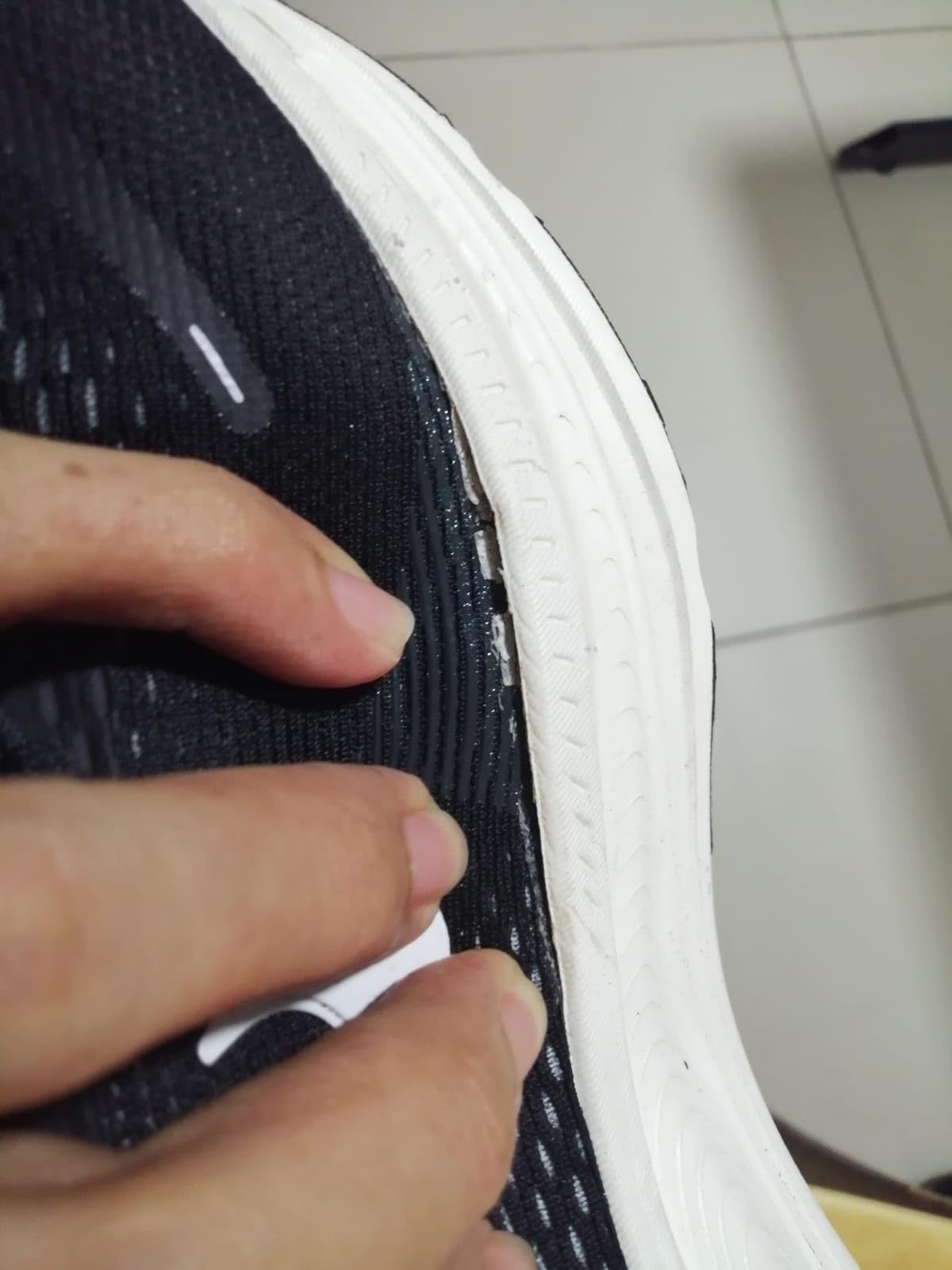 Nike Men's Vomero 18 Road Running Shoe customer photo 2