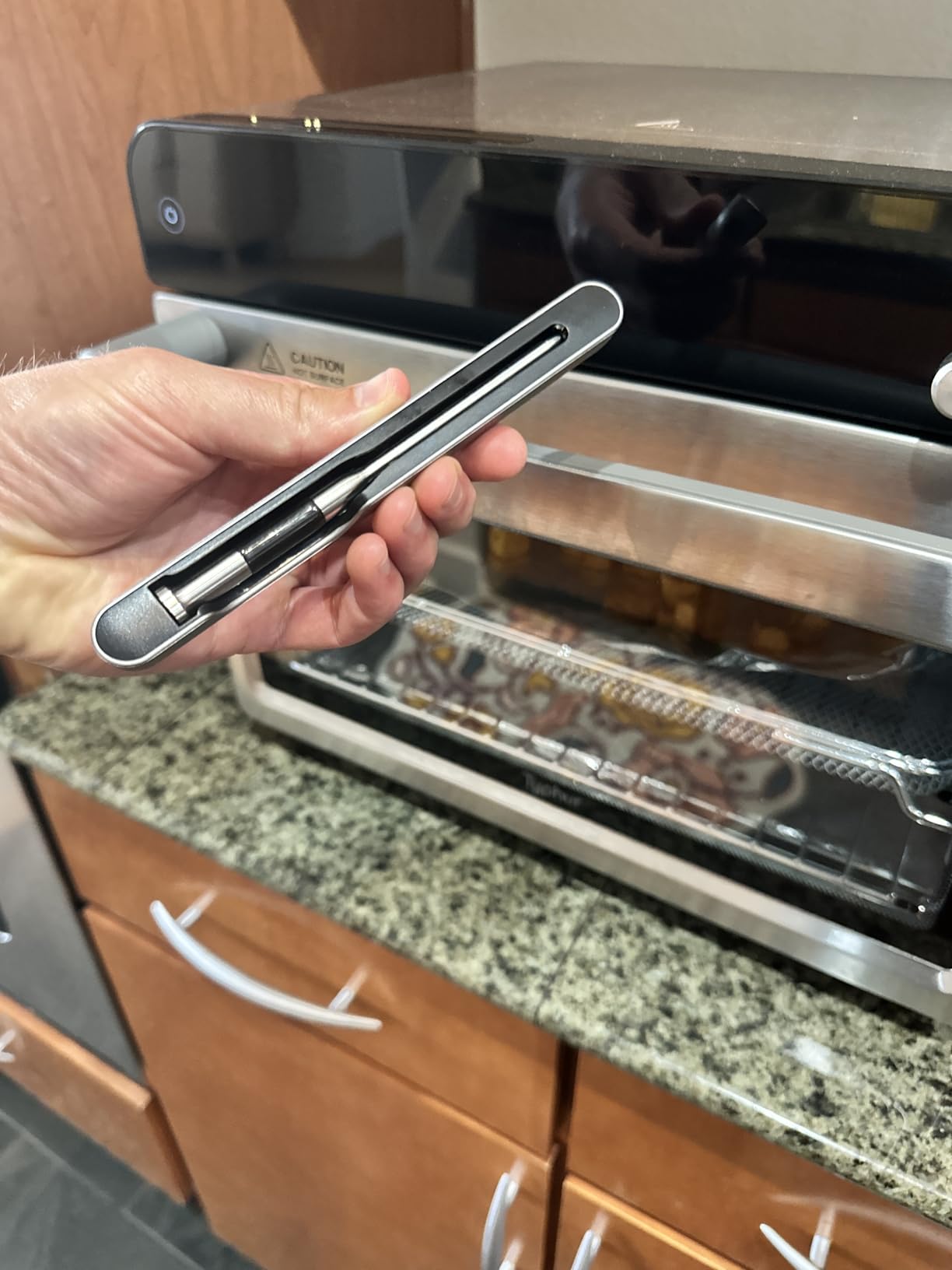 Typhur Sync Air Fryer Oven with Wireless Meat Thermometer Probe, AI Recipes customer photo 1