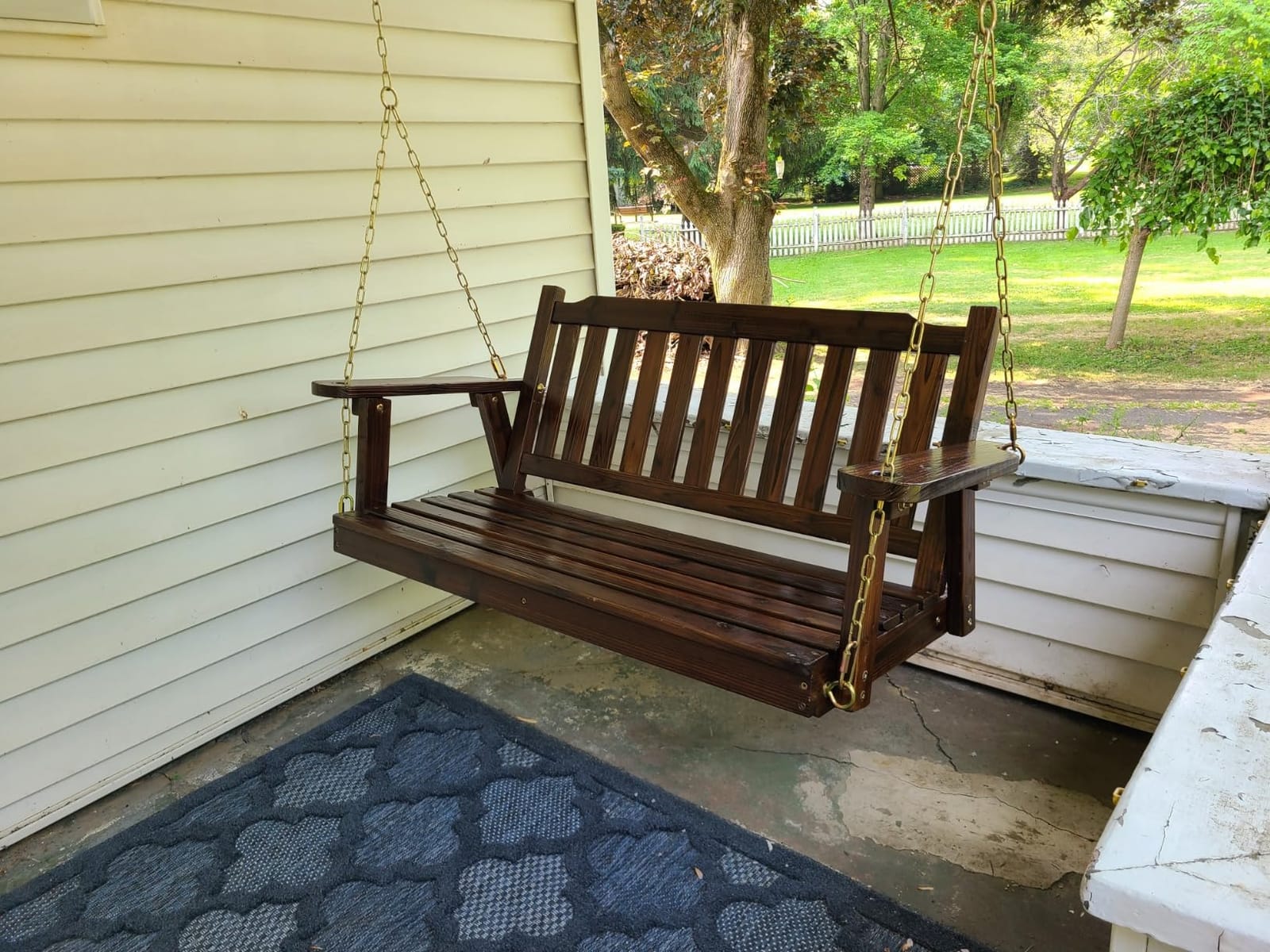 Anraja Wooden Porch Swing 2-Seater Bench Swing with Hanging Chains Heavy Duty 800 LBS for Outdoor Patio Garden Yard, Large 4 Ft, Brown customer photo 1