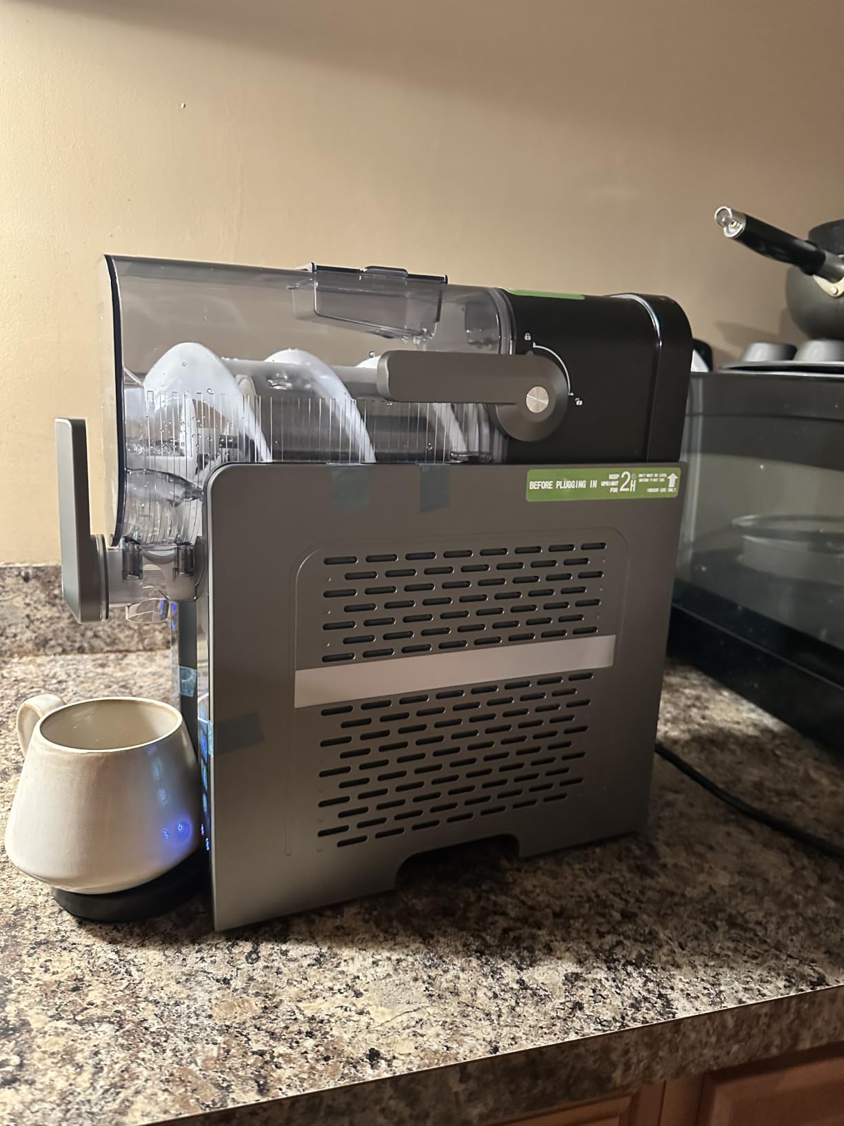 Slushie Machine for Home, 88 oz Tank, No Ice Needed, 6 Presets customer photo 1