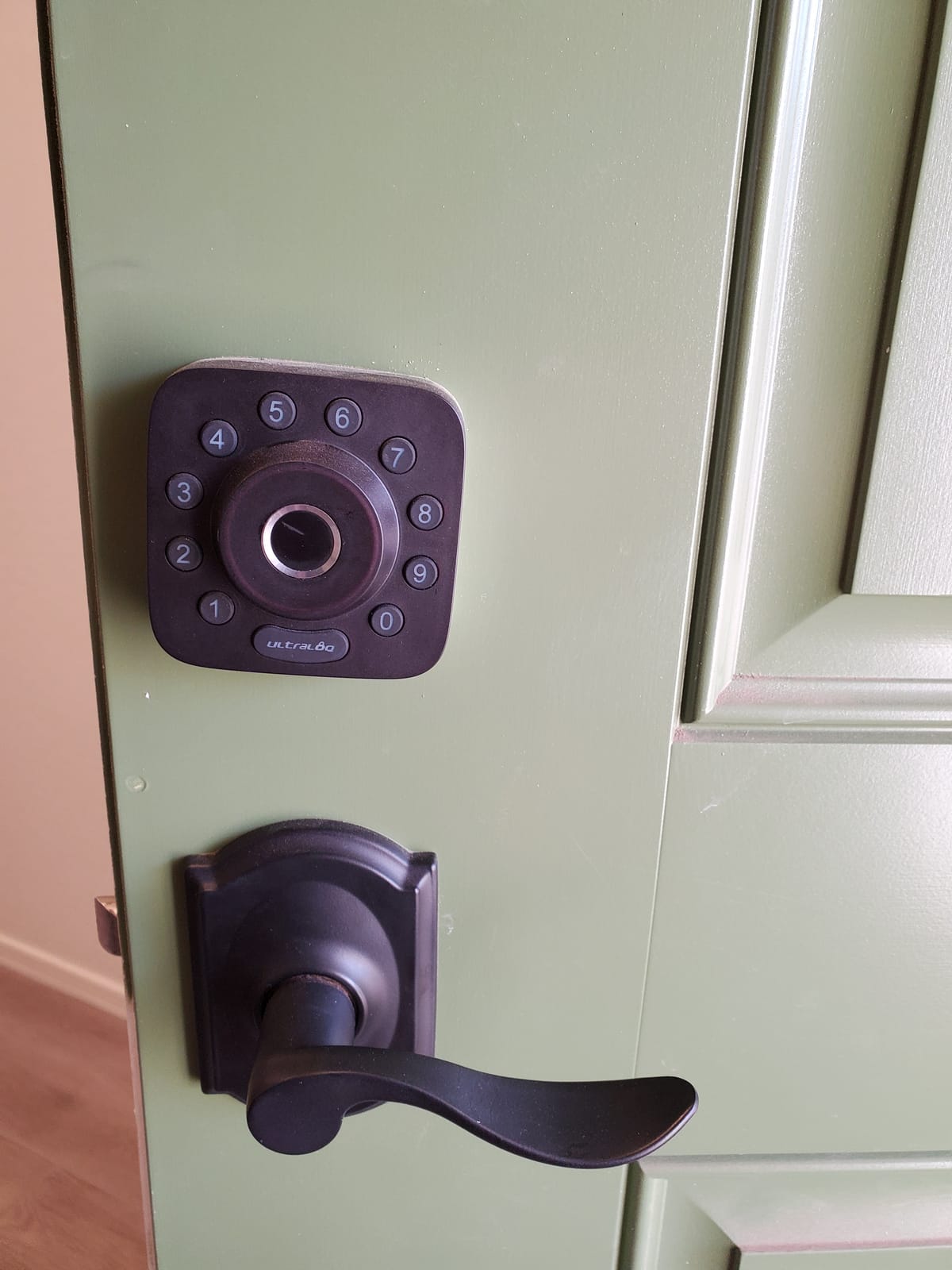 ULTRALOQ Bolt SE Wi-Fi Smart Lock, Matter Over Thread, App Remote Access customer photo 1