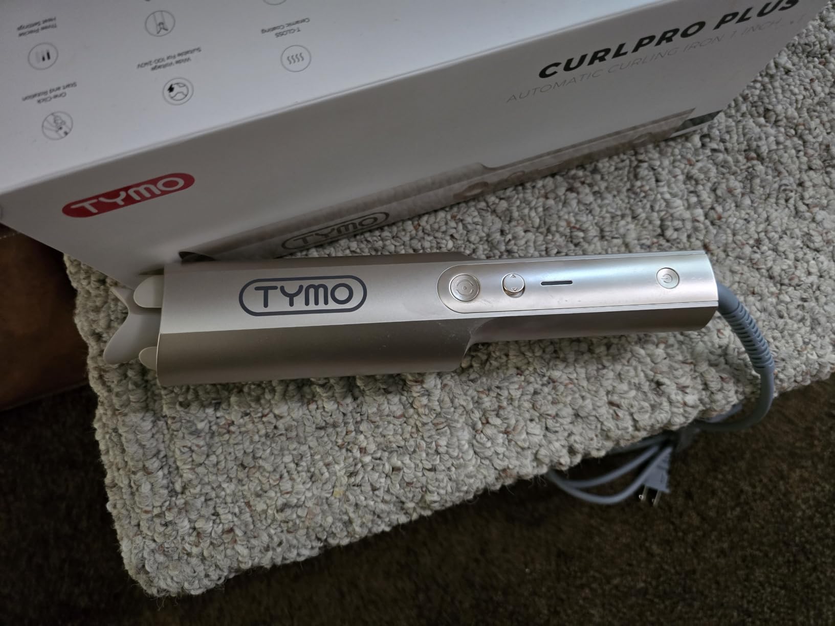 TYMO CurlPro Plus Automatic Rotating Curling Iron - Upgraded Long Barrel Curling Wand for Long Hair, Ceramic Hair Curler for Women, Anti-Scald, 600M Ionic, Dual Voltage, Gold Blush, 1 1/4 Inch customer photo 1