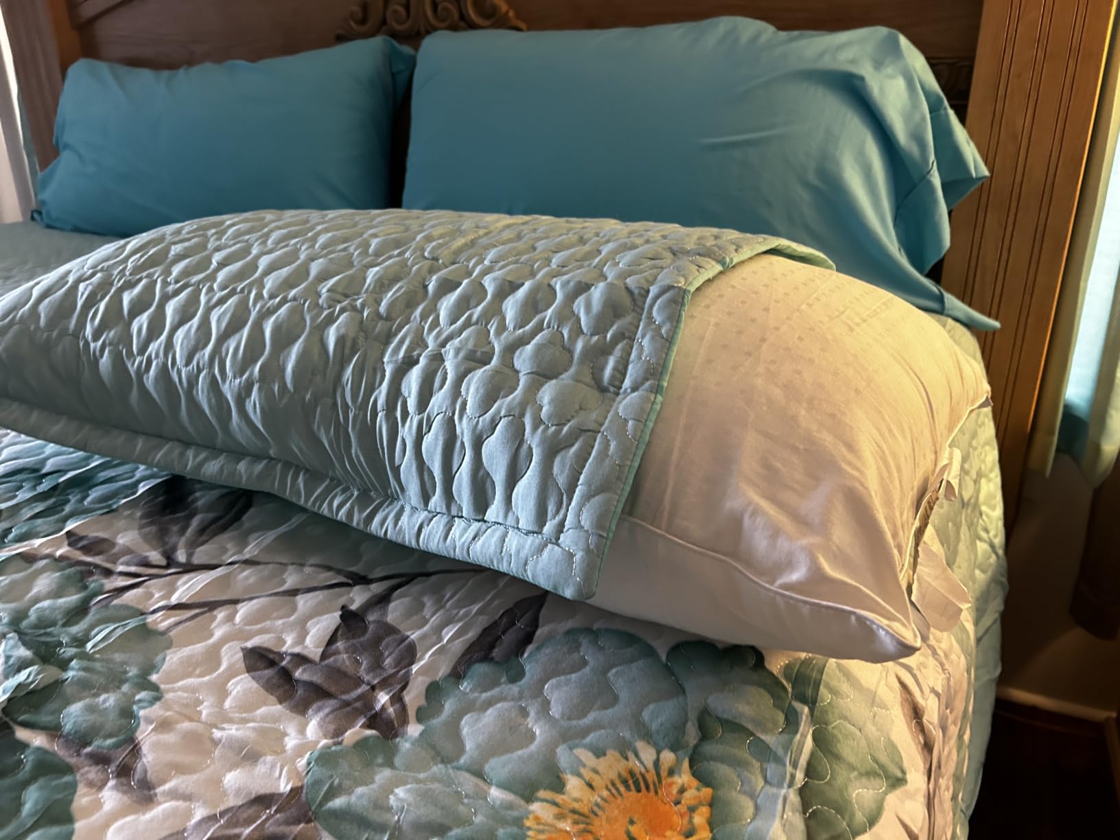 CozyCreatures Vintage Boho Olive Green Queen Light Comforter Set, 9-Piece Bed in a Bag with Curtains, Brushed Microfiber Bedspread Set with Matching Curtains for Master Bedroom, Machine Washable customer photo 1