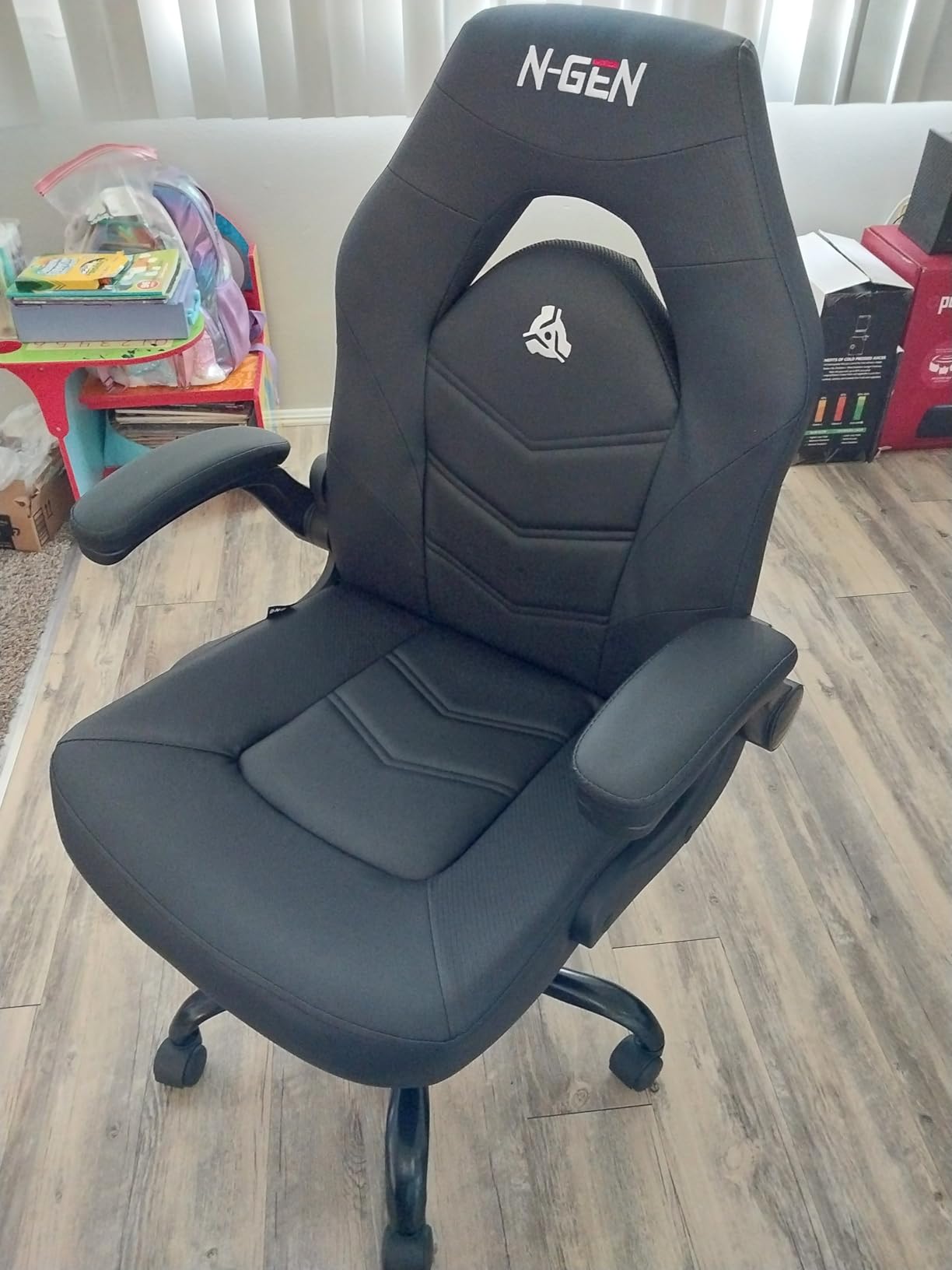 N-GEN Gaming Gaming Chair, Lumbar, PU Leather, Flip-Up Arms, Jet Black customer photo 2
