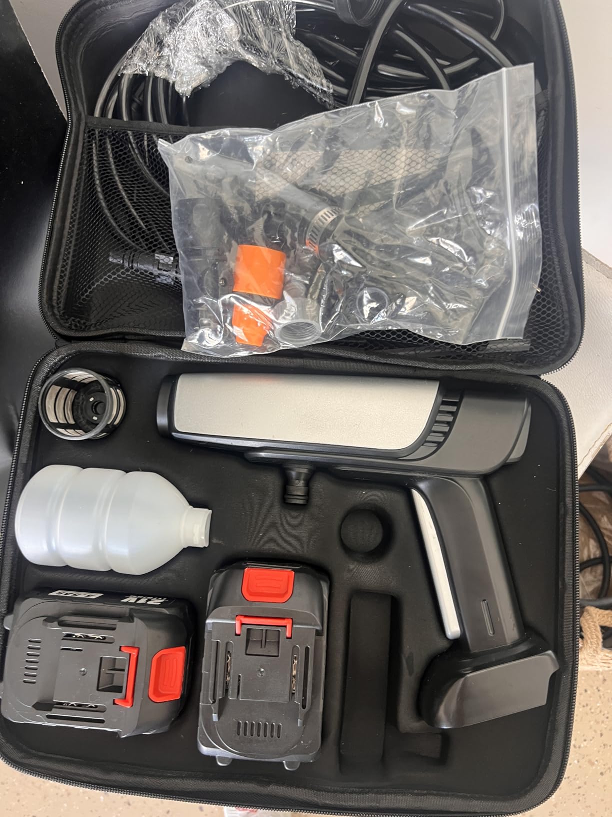 Cordless Pressure Washer Battery Powered,Portable Power Washer with 2pcs 4.5Ah 21V Battery&Charger & 6-in-1 Nozzle,2 Power Level & on/Off Button,Handheld Pressure Washer for Car,Home,Garden Patio customer photo 2