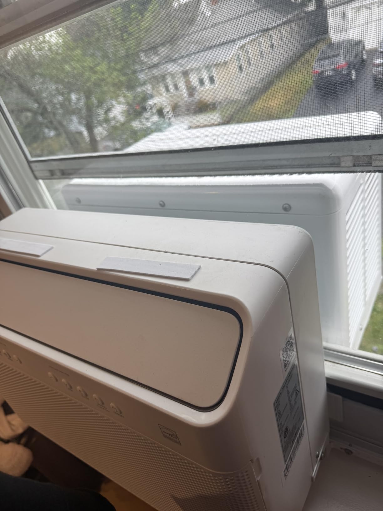 Midea 10,000 BTU U Shaped Window Air Conditioner, Cools up to 450 Sq Ft customer photo 1