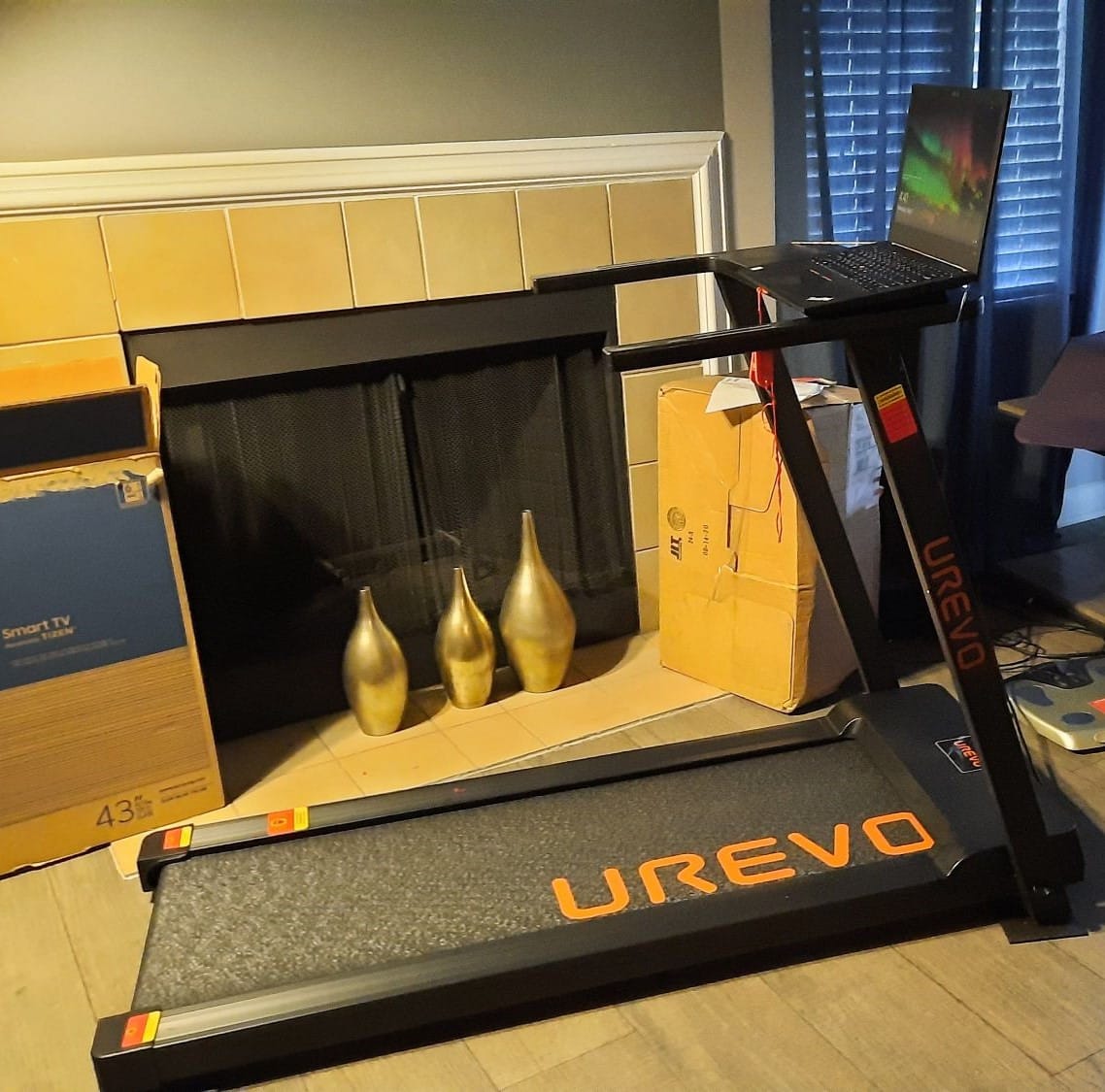 UREVO Auto Incline 12% Walking Pad，Quiet Motorized Desk Treadmill for Home customer photo 1