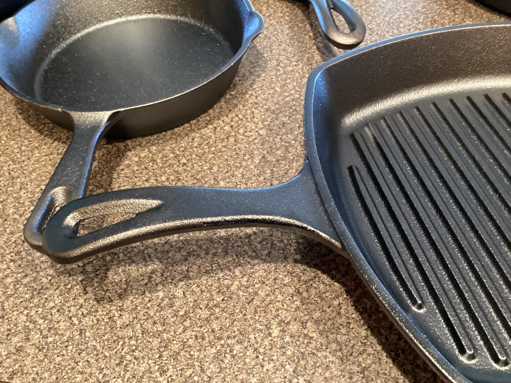 Cast Iron Set 6 Piece, PFAS-Free, Pre-Seasoned Pots and Pans Set customer photo 2
