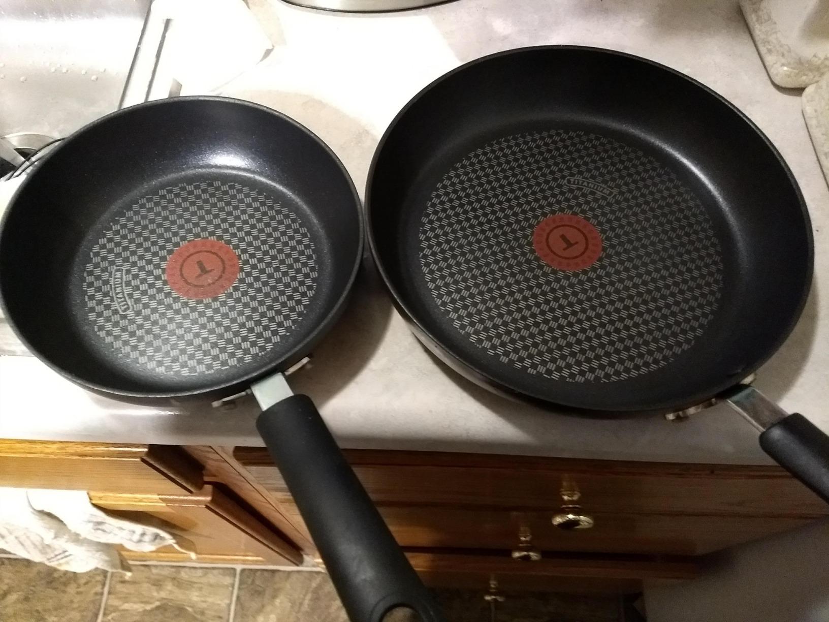 T-Fal Ultimate Hard Anodized Nonstick Cookware Set, 13-Piece Pots and Pans customer photo 2