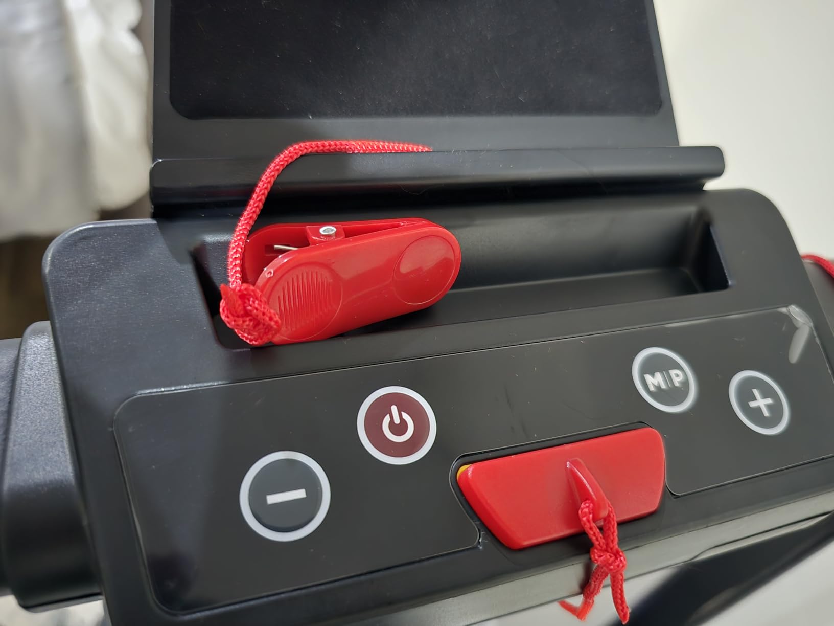 Redliro Backwards Treadmill for Seniors with Long Handrails - 0.3 MPH Start customer photo 1