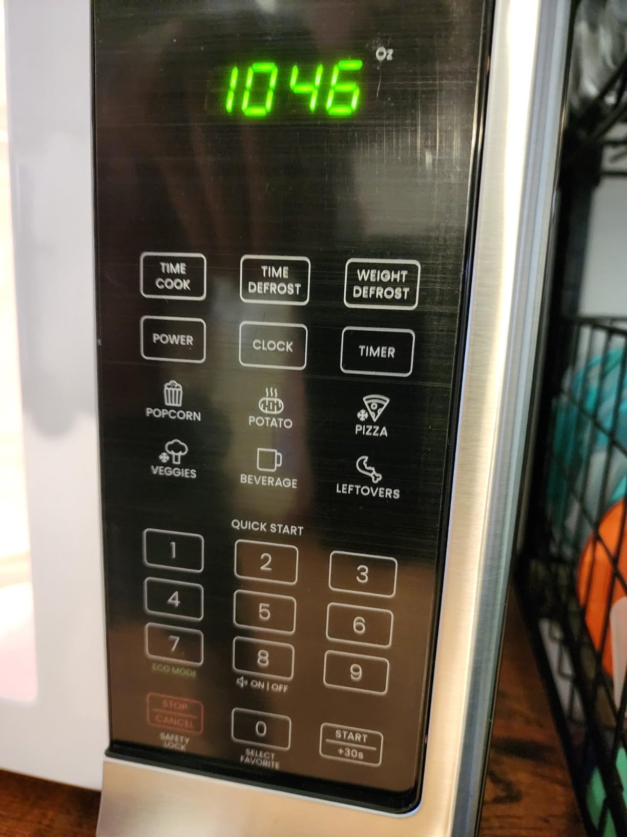 Chefman Compact Countertop Microwave, 0.7 Cu Ft, 700W, Stainless customer photo 1