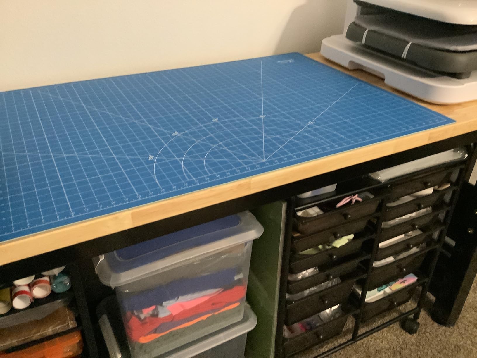 WorkLion Large self healing cutting mat: 47''x23'' Double-Sided Craft Cutting Board for Table, Slip-Resistant 5-Ply Large Cutting Mat for Sewing,Fabric & Crafts (Green/Black) customer photo 1