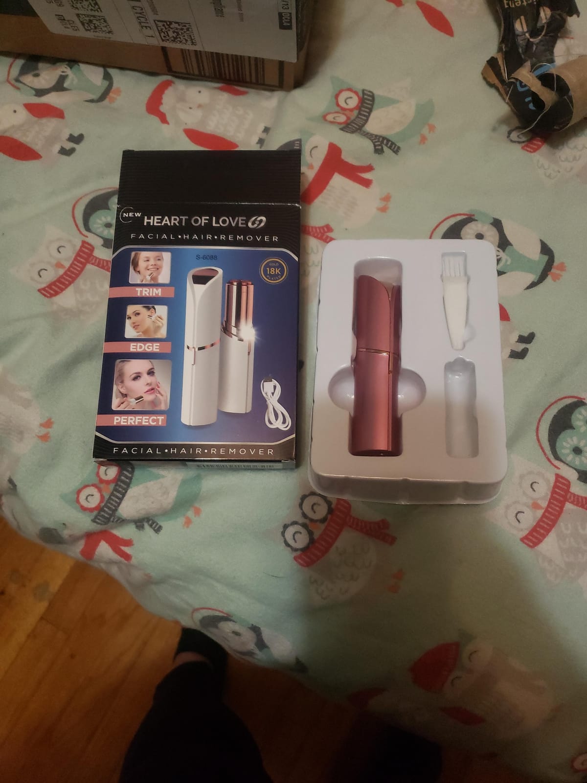 Gurelax Epilator for Women, 2-in-1 Electric Hair Removal & Shaver, Compact Facial Epilator with 18K Gold Plated Head, for Face Chin Upper Lip Arms Fingers, Rechargeable Travel-Size customer photo 1
