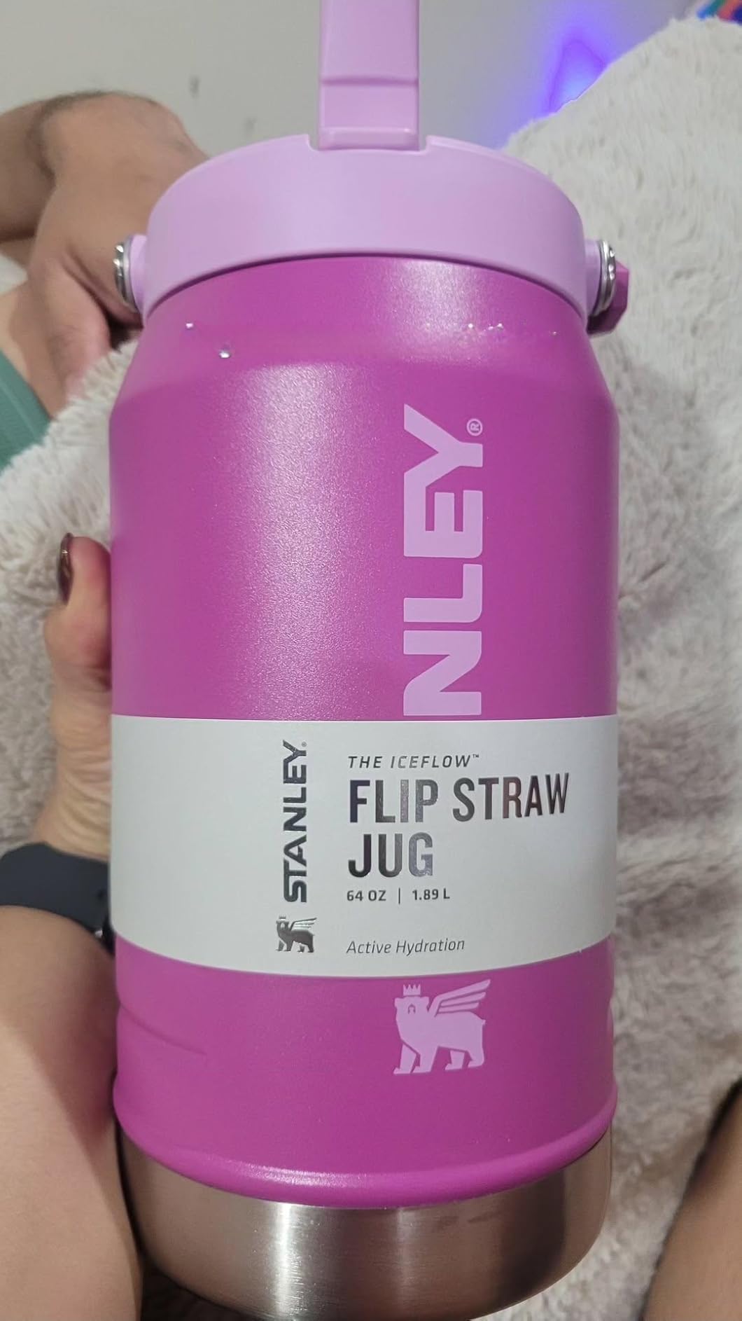 STANLEY IceFlow Flip Straw 2.0 Jug, 64 oz, Cornflower Admiral Blue customer photo 1