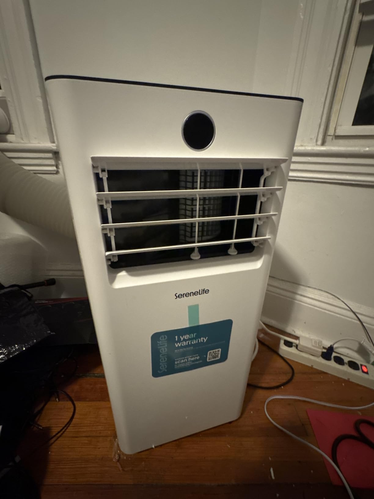 SereneLife Portable Air Conditioner and Heater, 14,000 BTU Cooling & Heating with Wi-Fi Control, Dehumidifier & Fan Modes, Portable AC Unit with Window Mount Kit, Best for Rooms, White customer photo 1