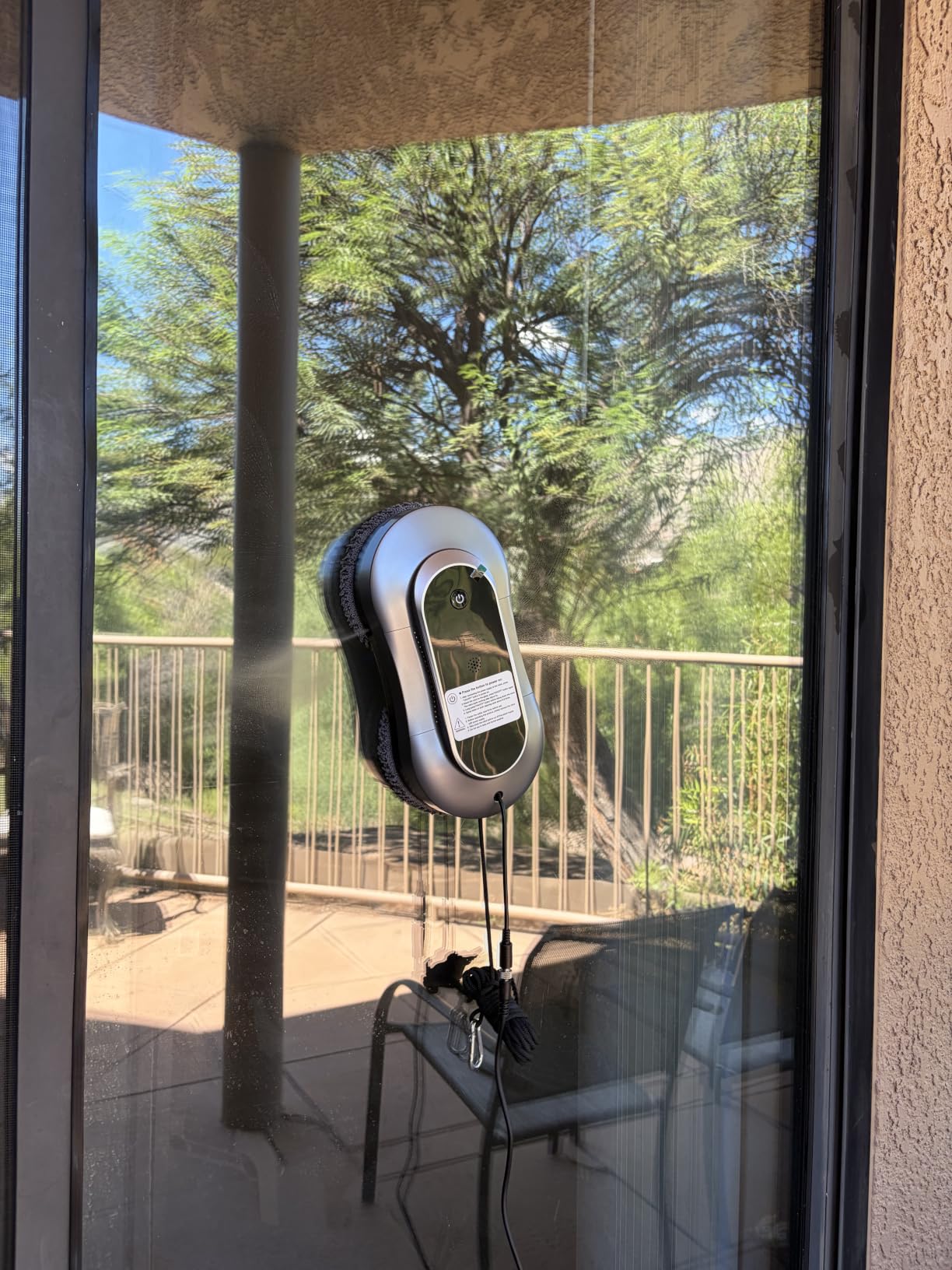 Window Cleaning Robot with Dual Water Spray, App Control, Smart Navigation customer photo 1