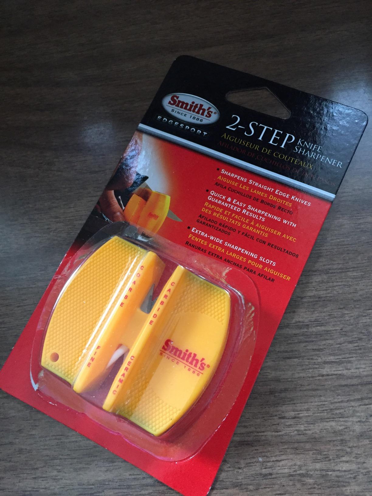 Smith's CCKS 2-Step Knife Sharpener - Yellow - 2-Step Preset Coarse & Fine Slots - Outdoor Handheld Knife Sharpener - Fishing, Hunting, Fillet, Pocket Knives - Compact Plastic Portable Keychain Tool customer photo 2