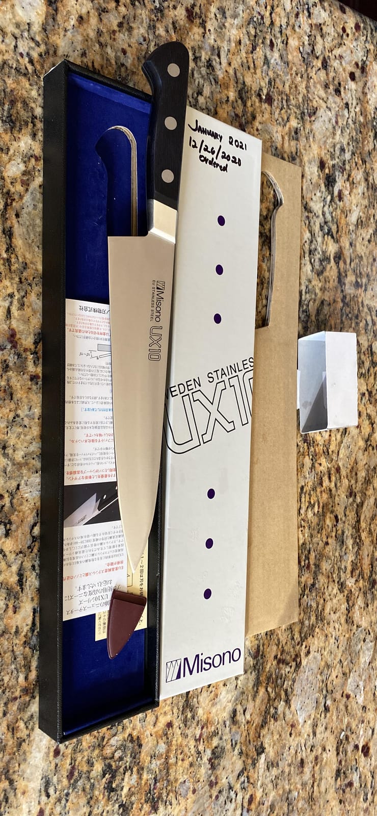 Misono UX10 Chef's Knife No.712/21cm customer photo 2