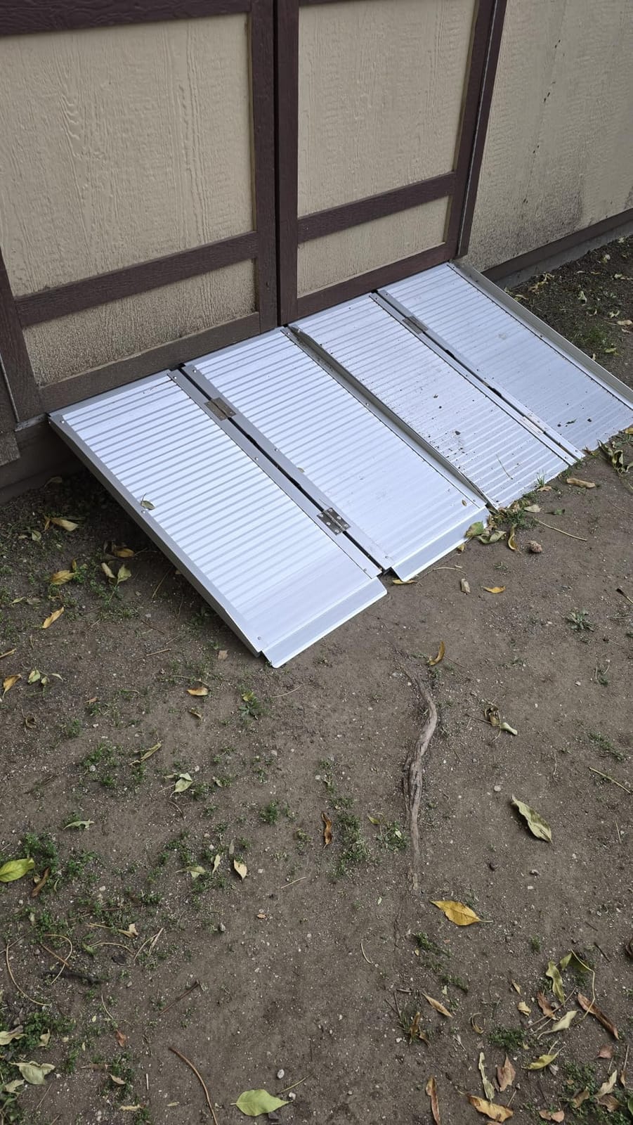 Silver Spring 4' Long Folding Mobility and Utility Ramp - 600 lb. Weight Capacity SCG-4 customer photo 1