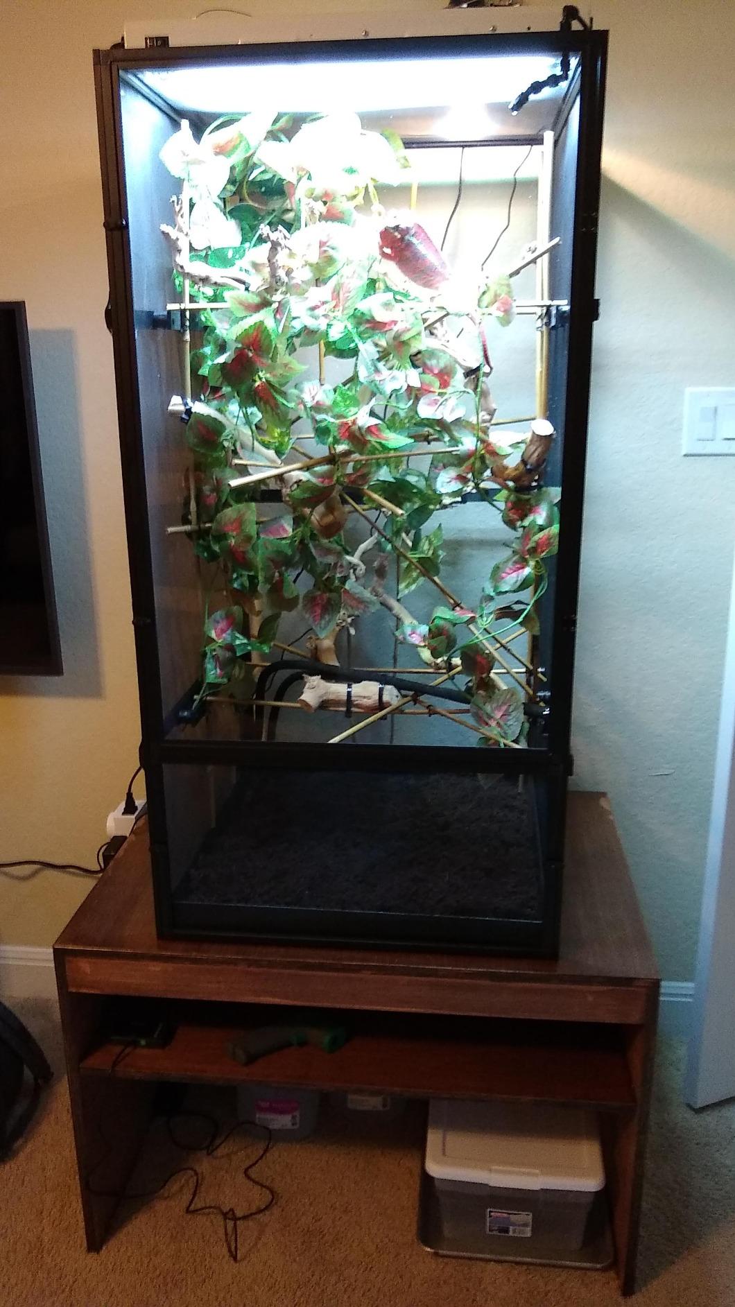 Zoo Med ReptiBreeze LED Deluxe Open Air Aluminum Screen Habitat, Medium 16 L x 16 W x 30 H customer photo 2