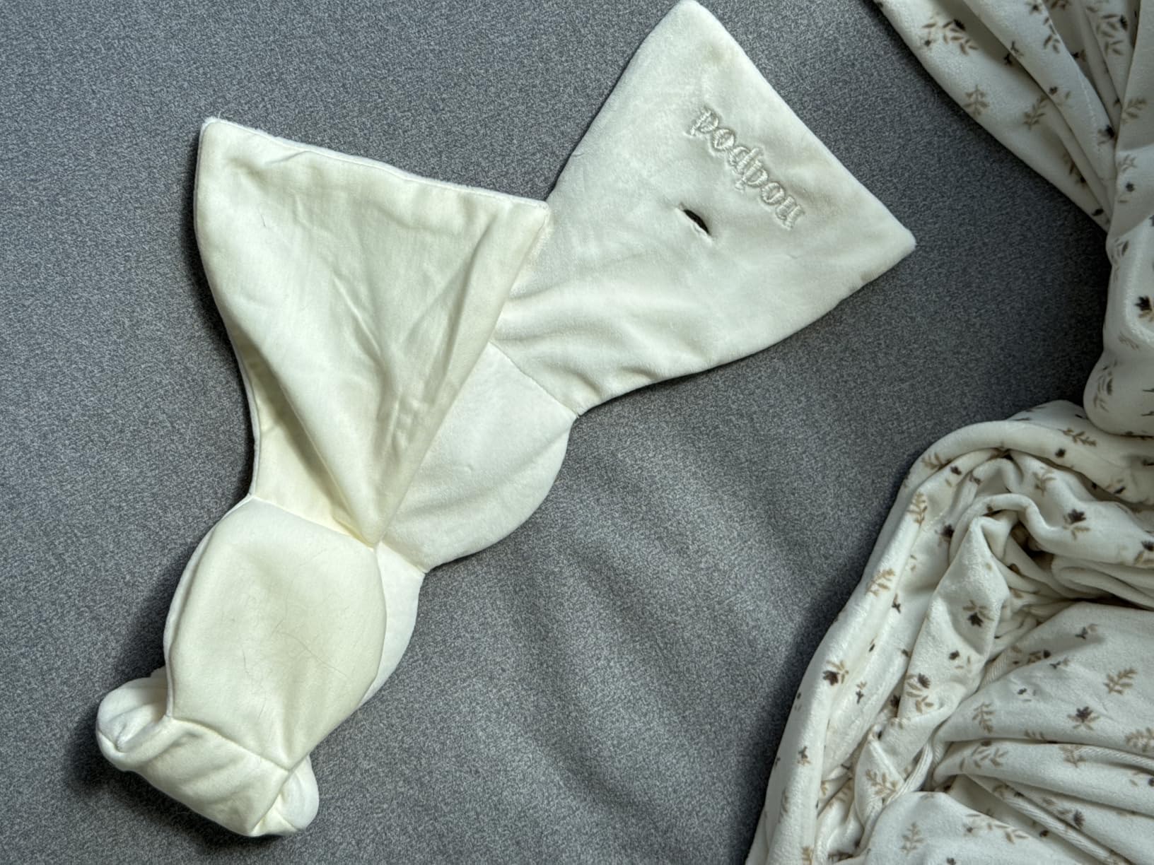 nodpod Patented Gentle Pressure Sleep Mask, Weighted Eye Mask customer photo 2