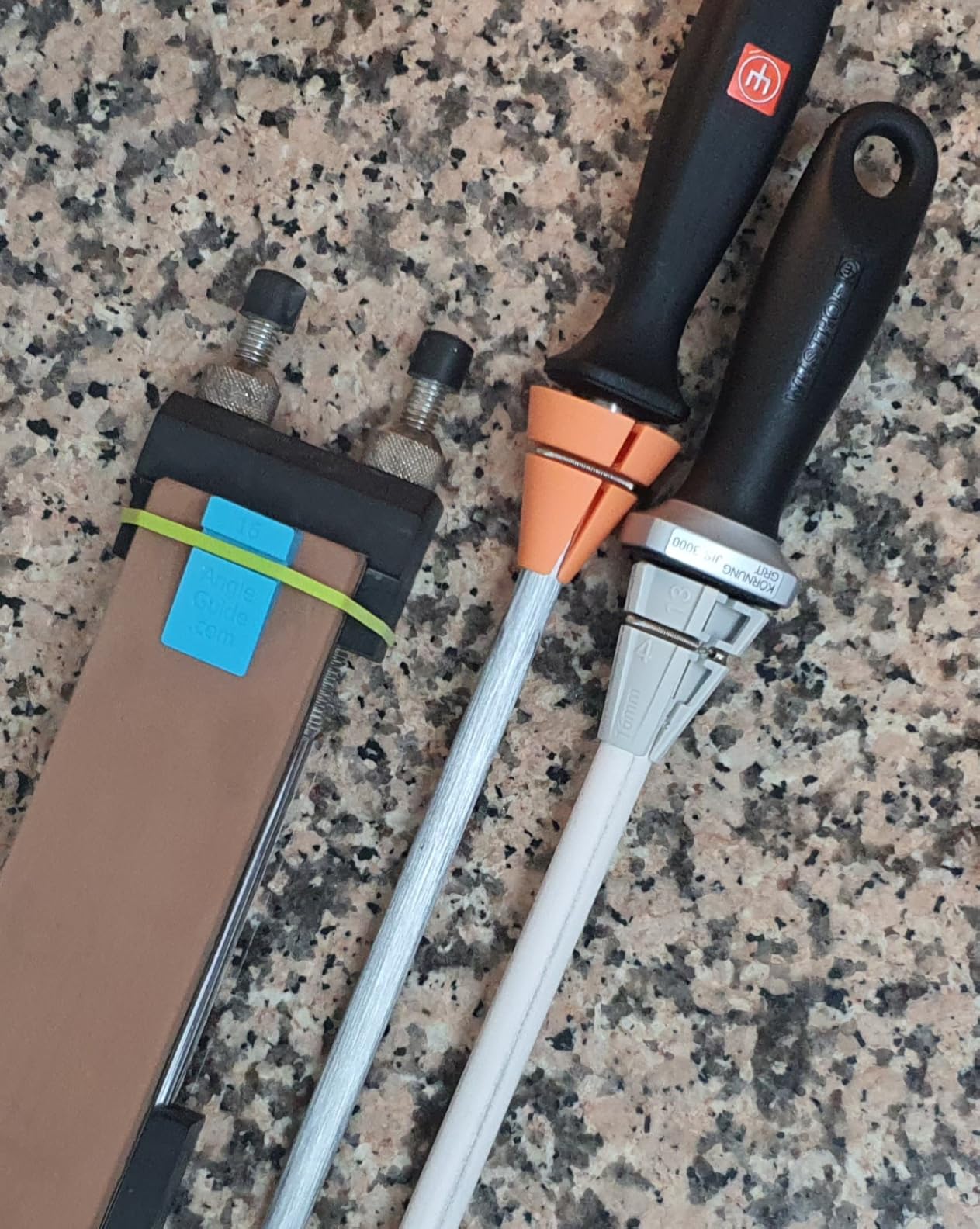 AZ4 Angle Guides Combo, Blue for Sharpening Stones, Orange for Rods customer photo 1